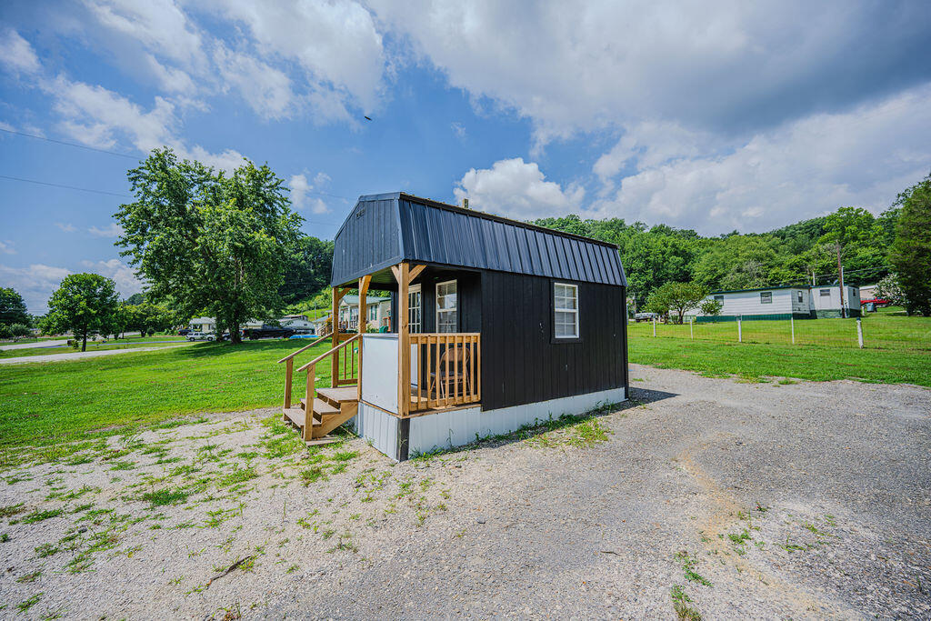 1019 Black Creek Road Property Photo 15