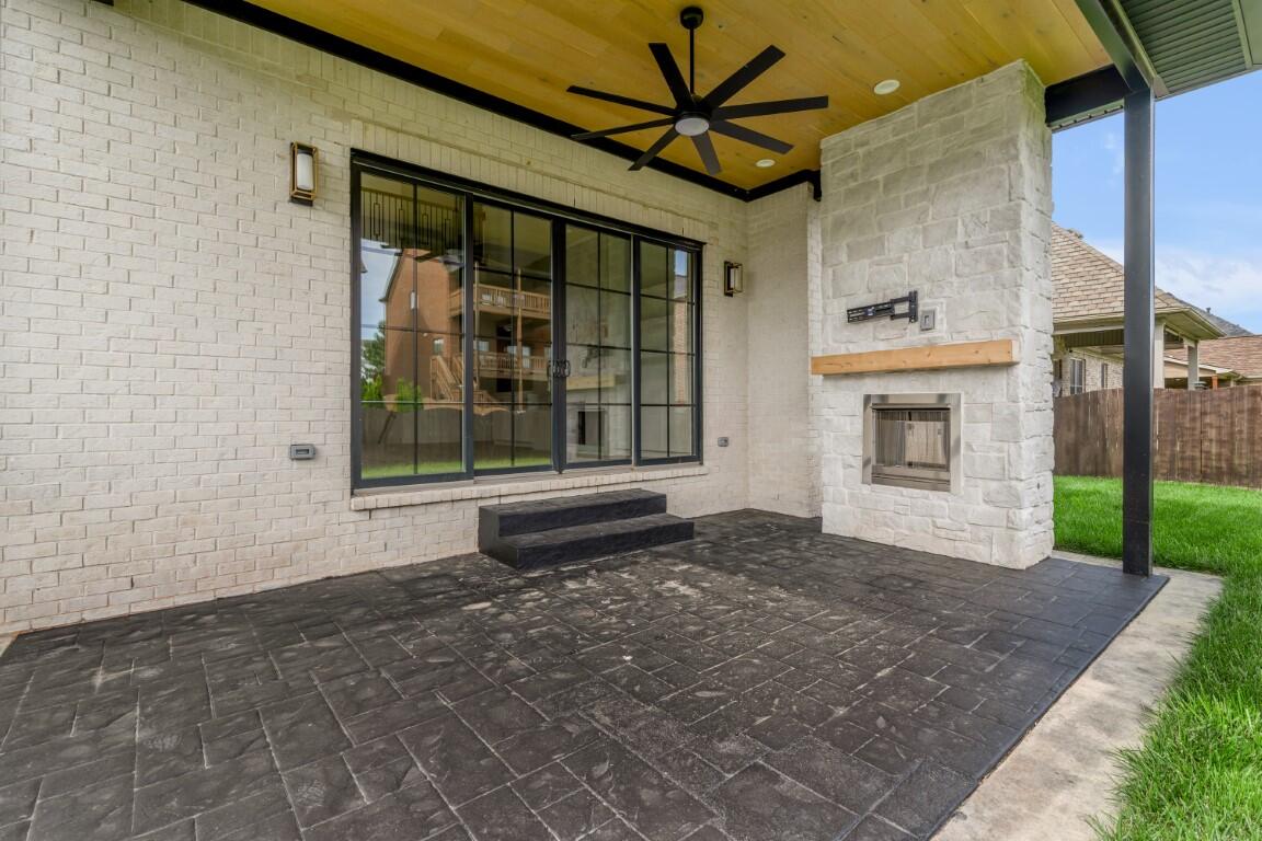 2624 Lucca Place Property Photo 67