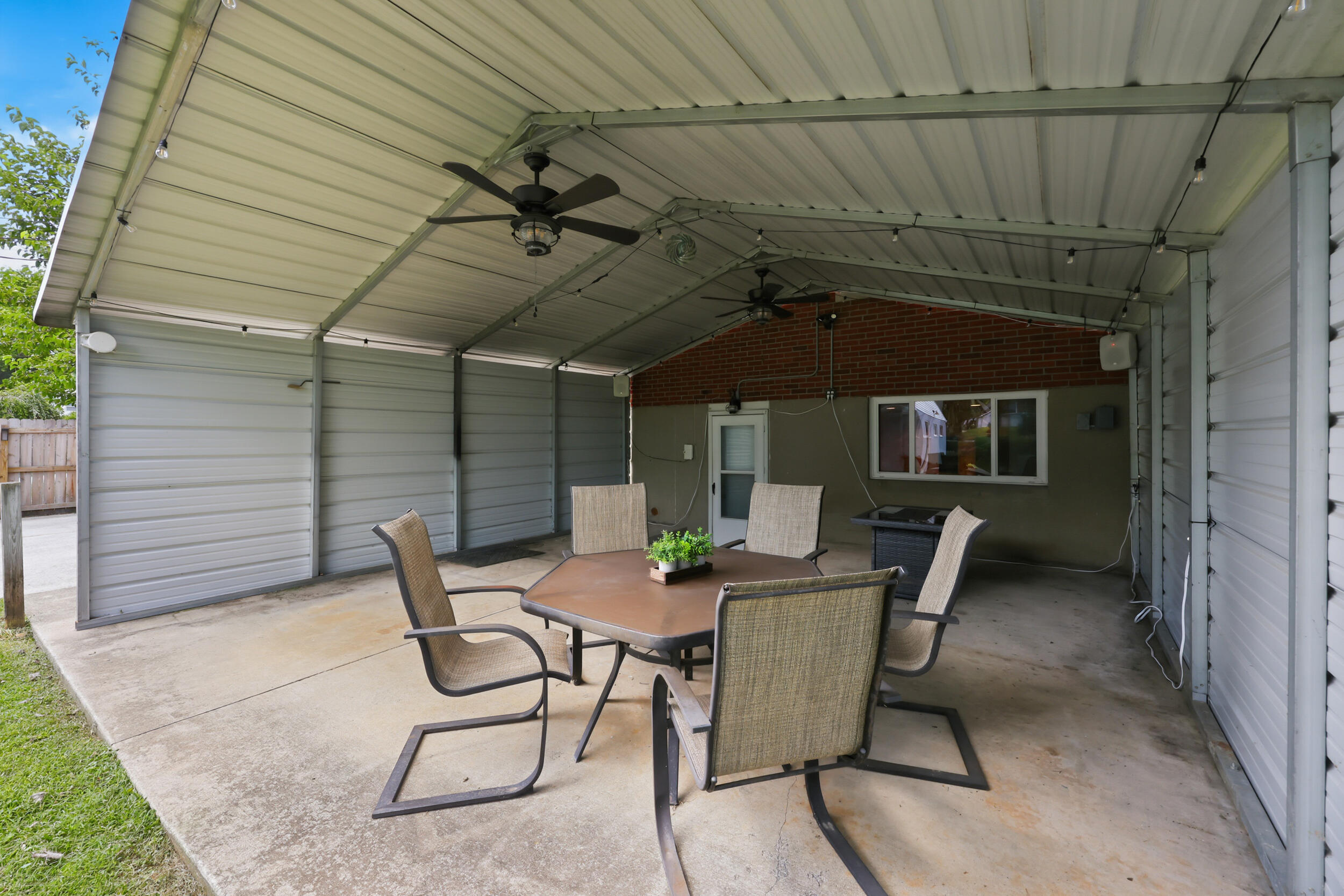 312 Purdue Place Property Photo 28