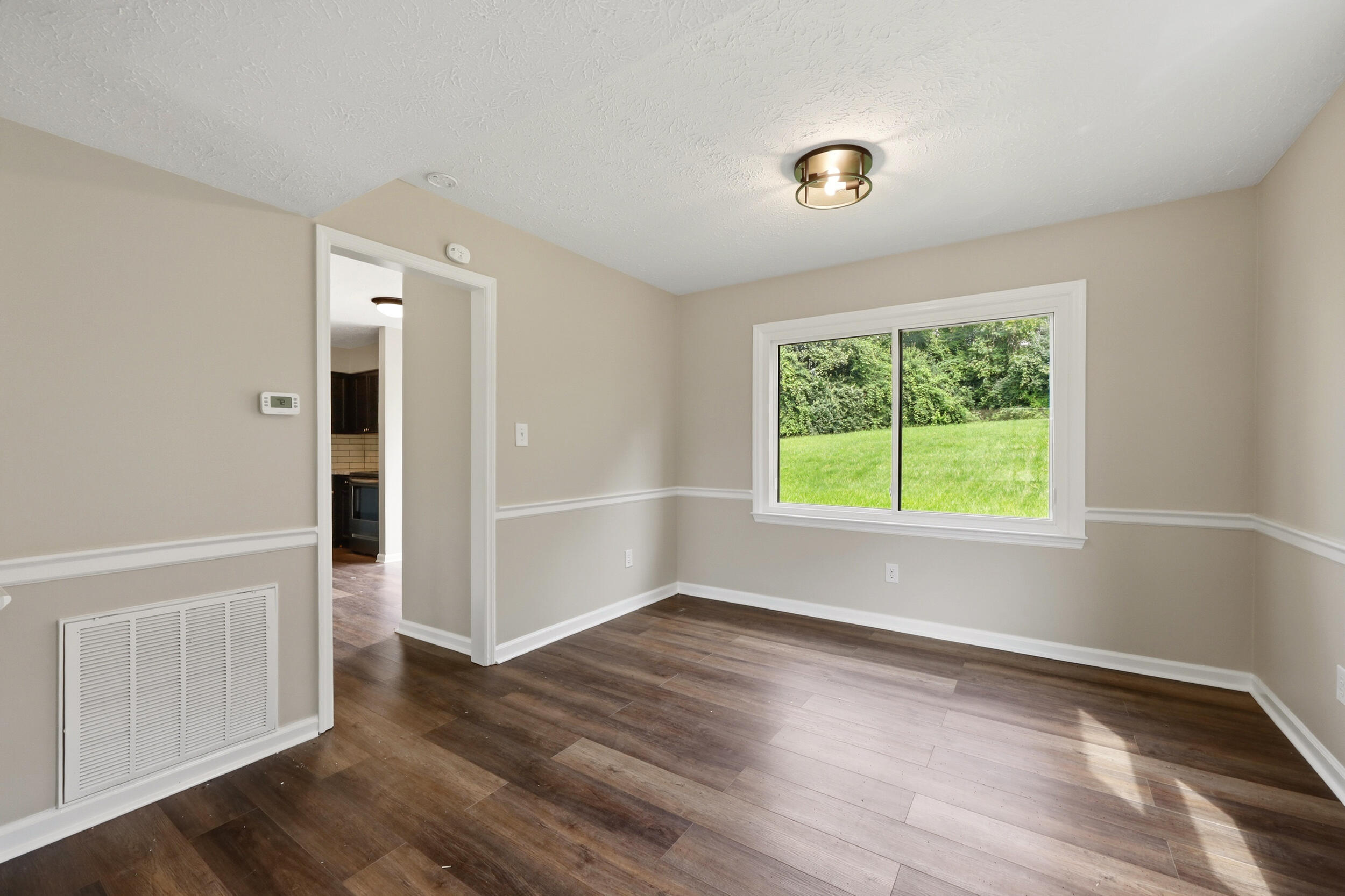 333 Squires Road Property Photo 5