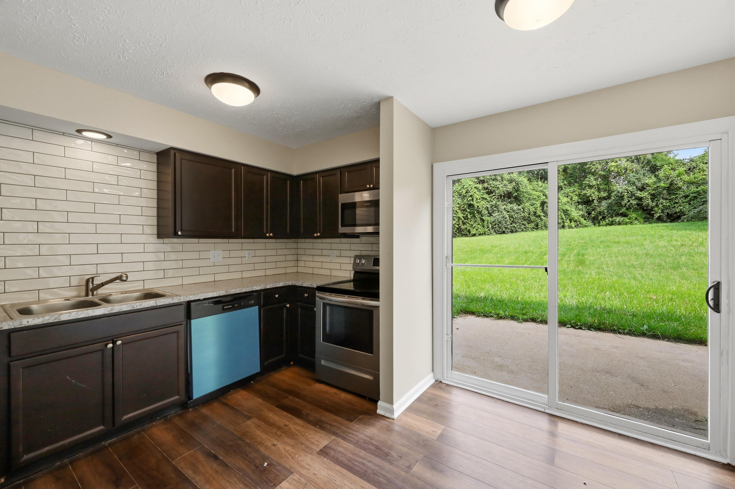 333 Squires Road Property Photo 7