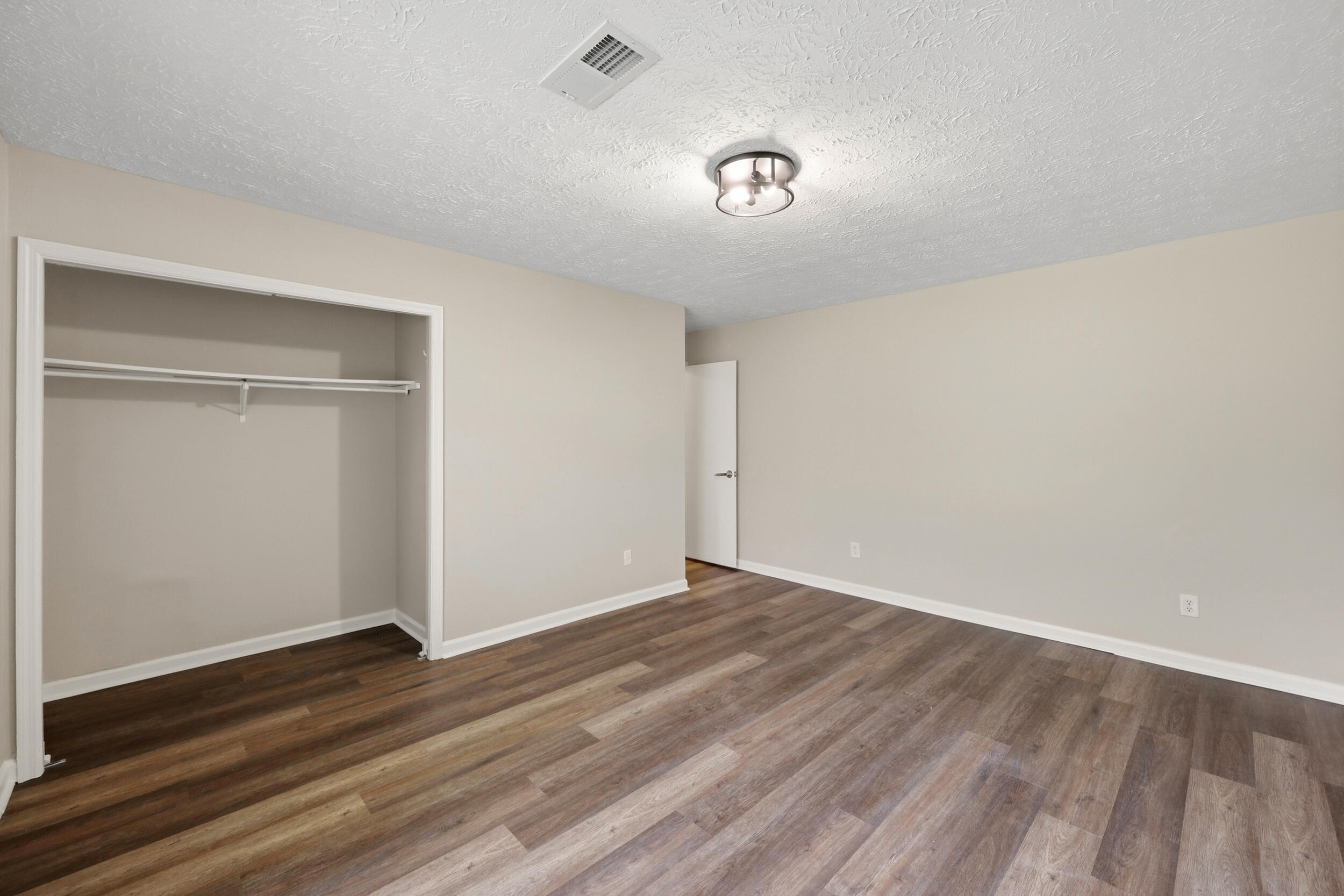 333 Squires Road Property Photo 11