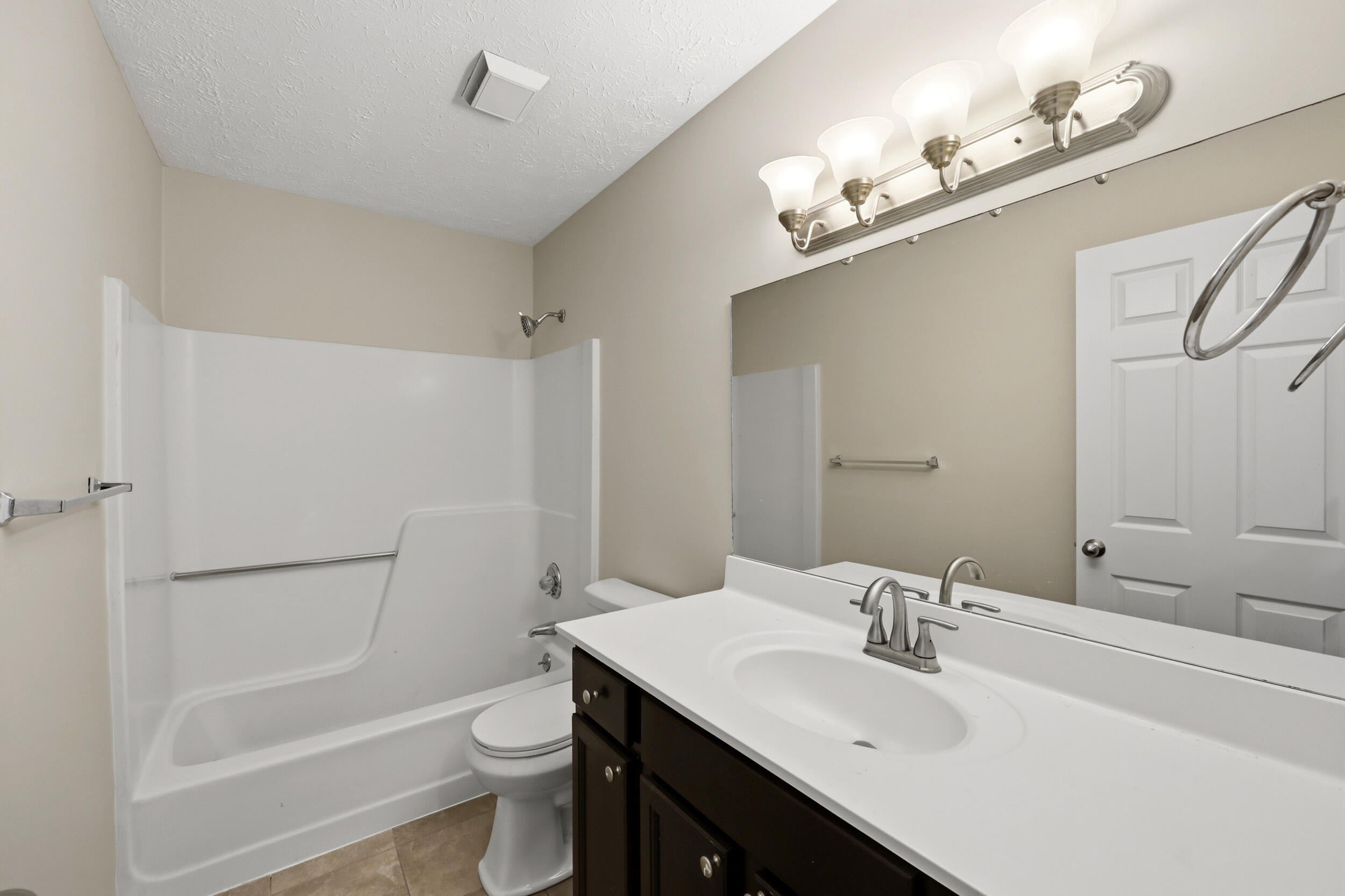 333 Squires Road Property Photo 14
