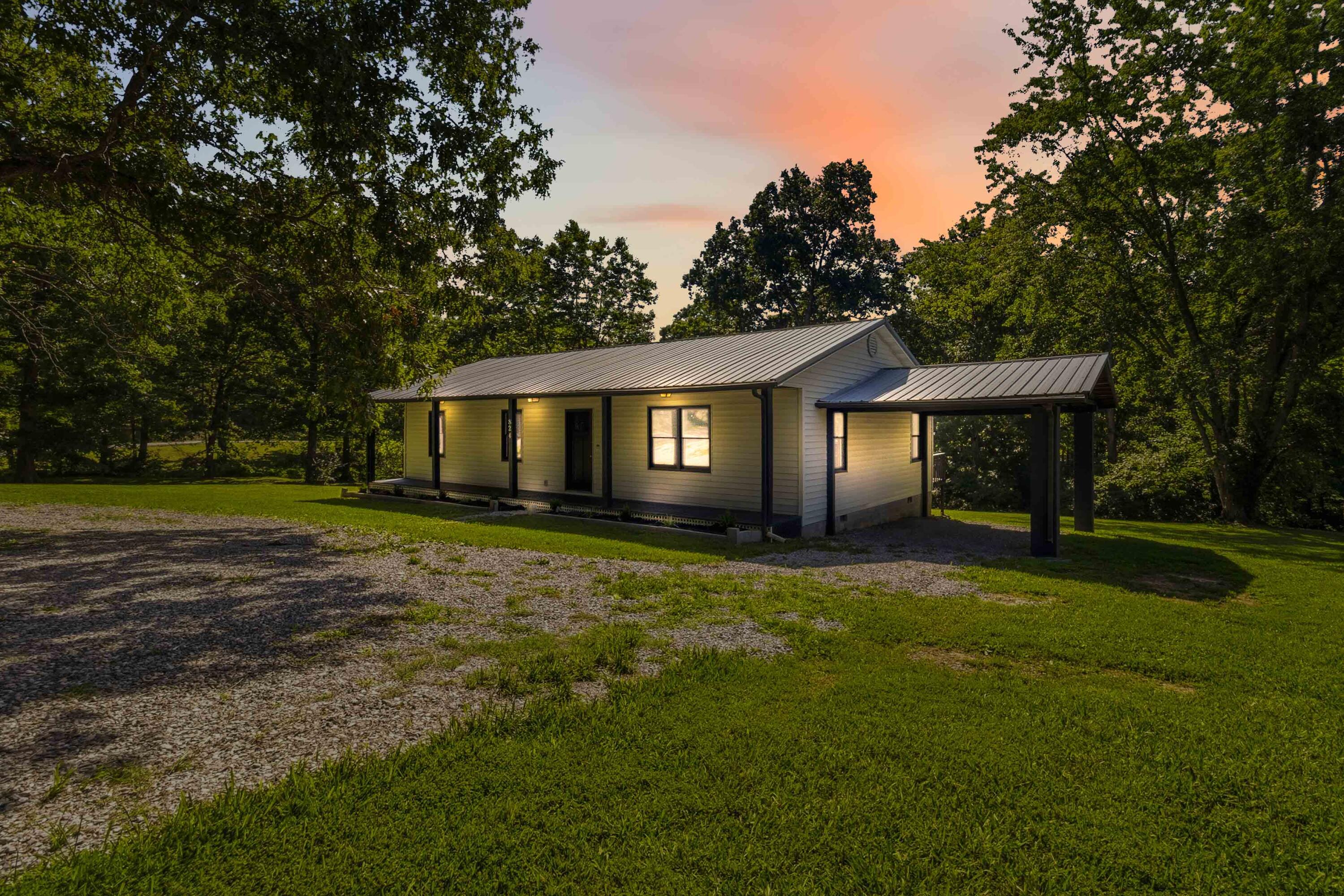 824 Paris Karr Road Property Photo 1