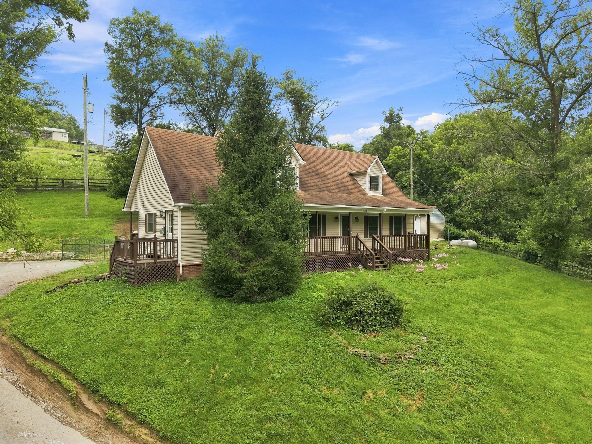 4340 Simpson Lane Property Photo 3