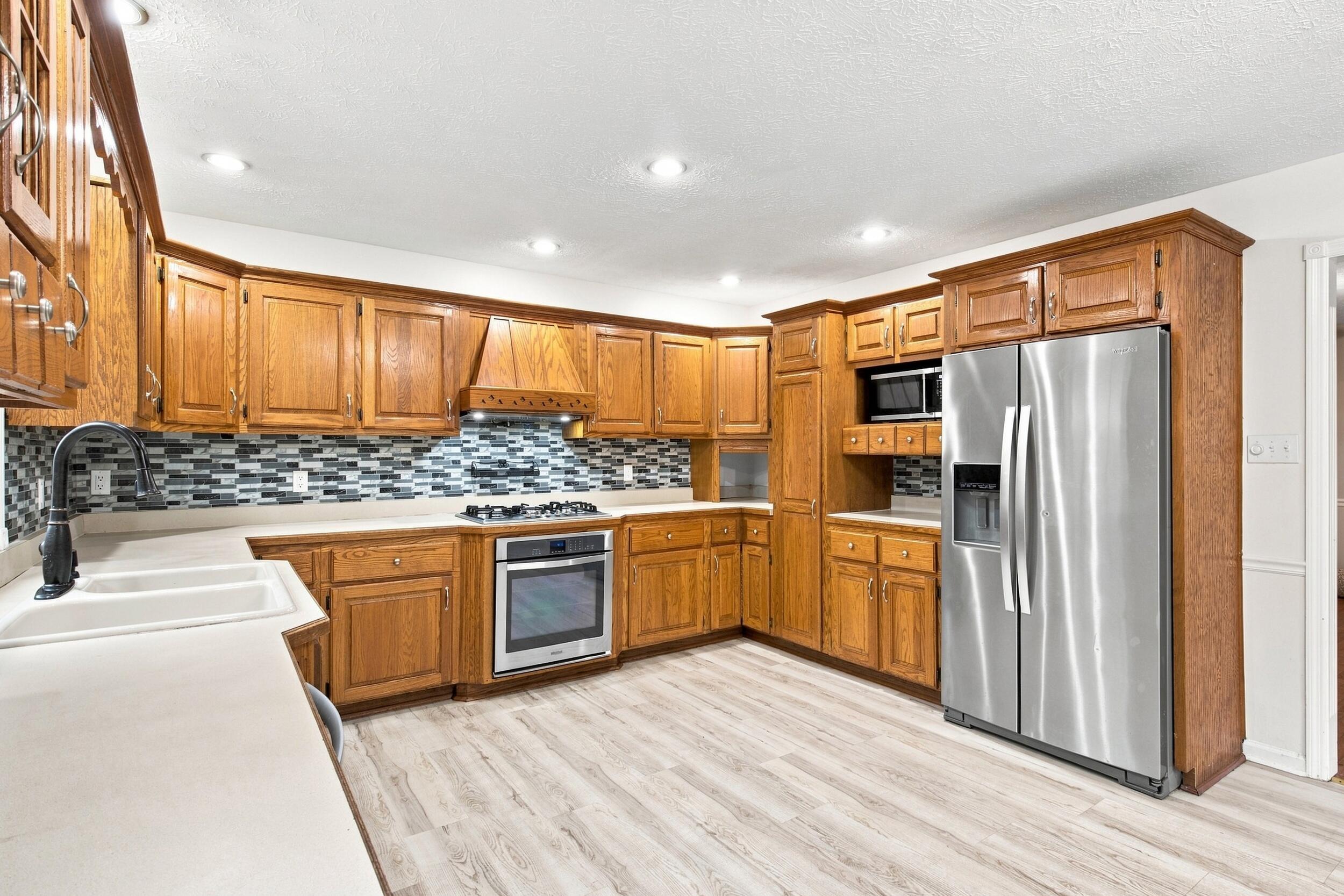 4340 Simpson Lane Property Photo 10