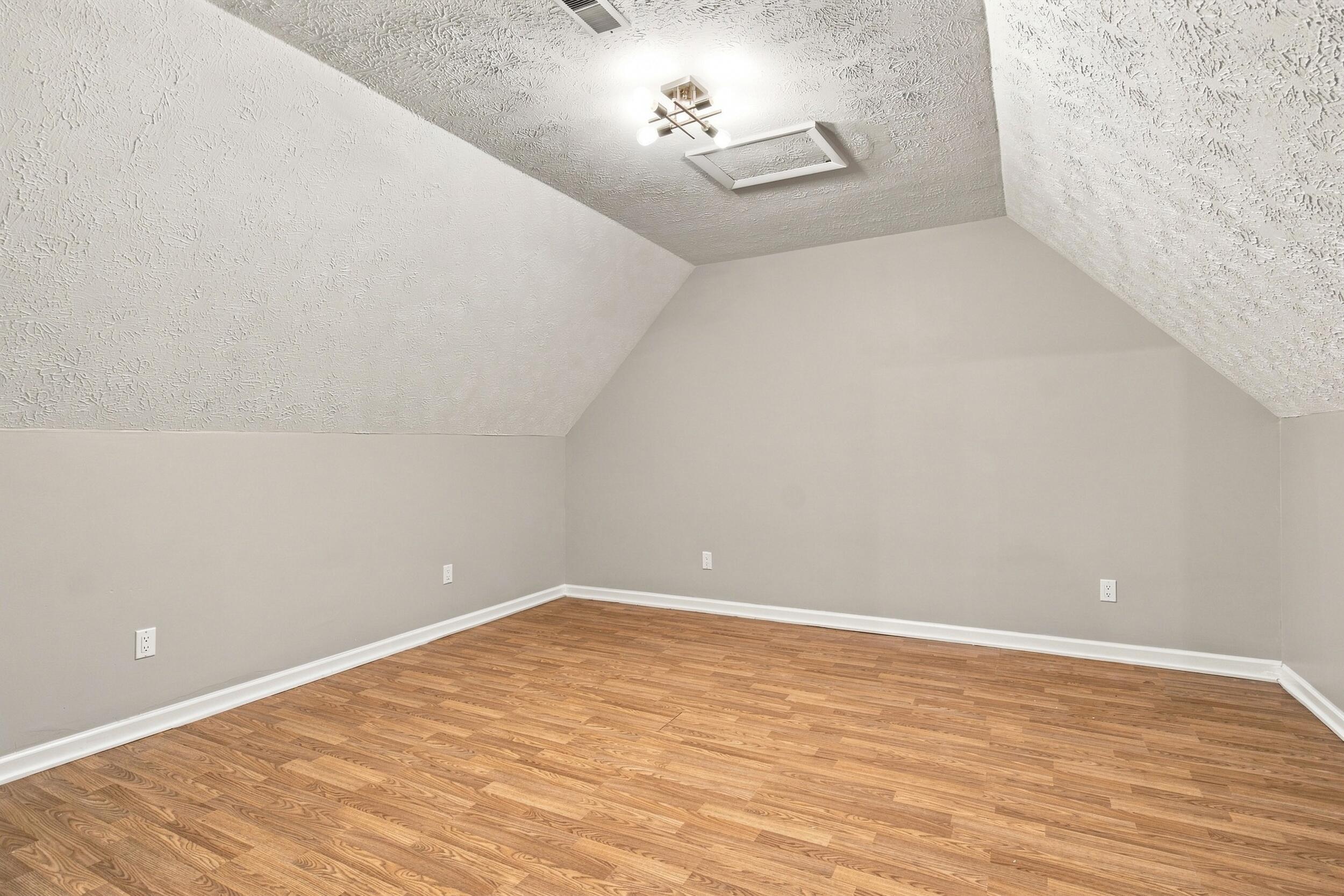 4340 Simpson Lane Property Photo 28