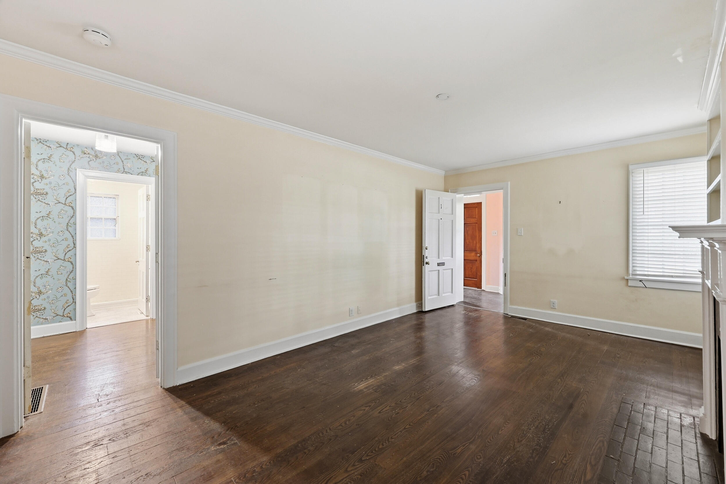 110-112 S Hanover Avenue Property Photo 7