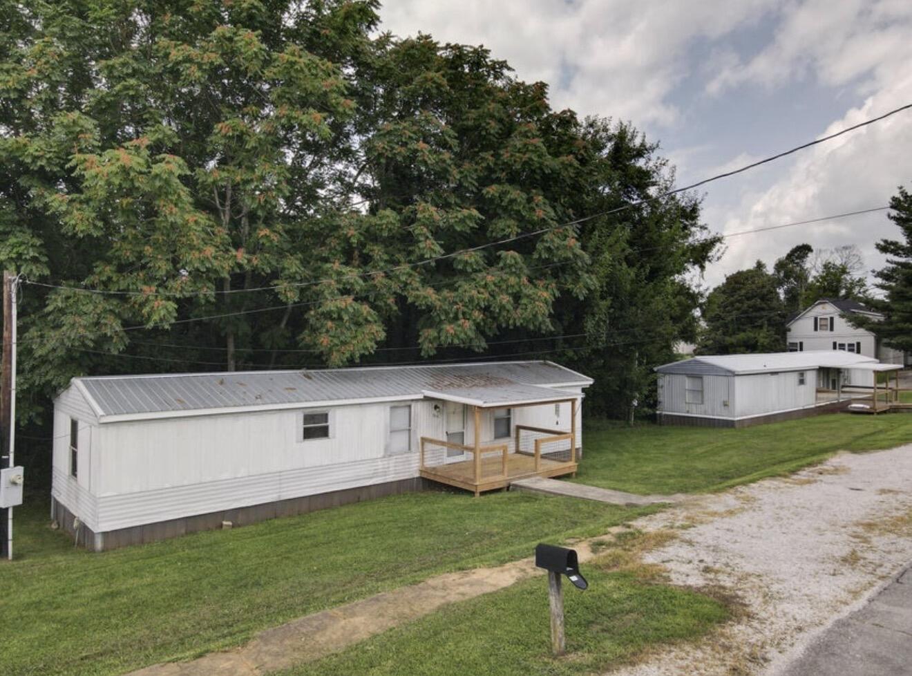 16 E High Street Property Photo 1