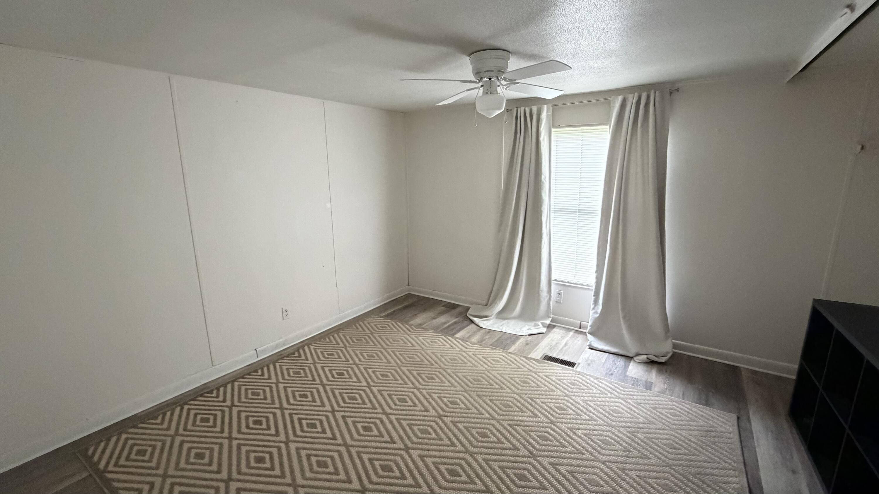 16 E High Street Property Photo 12