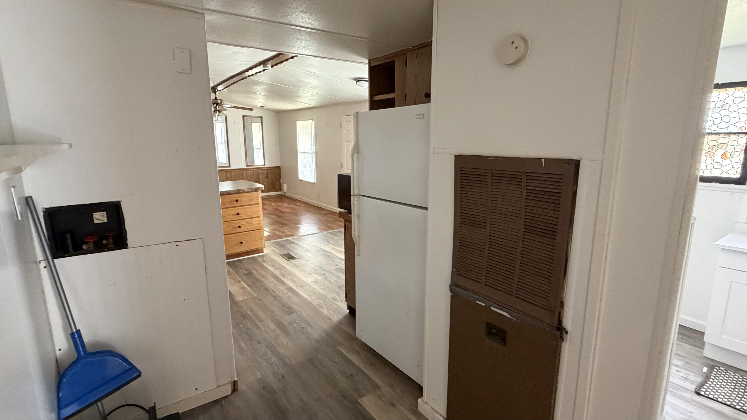 16 E High Street Property Photo 27