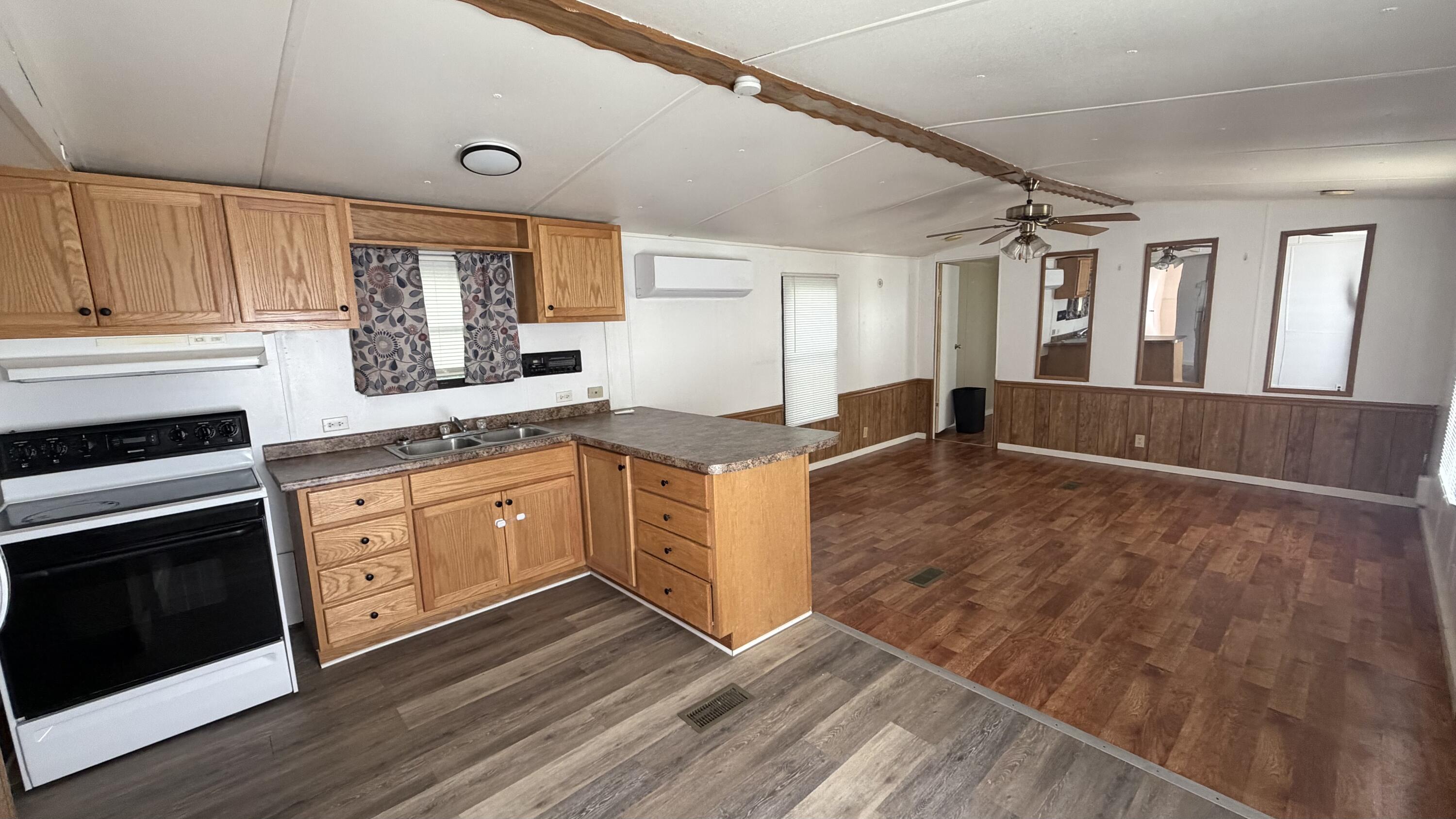 16 E High Street Property Photo 29