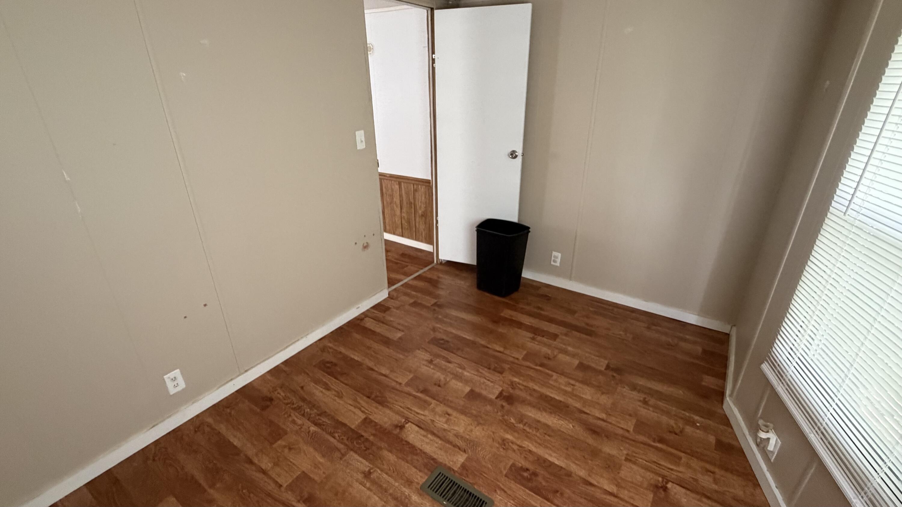 16 E High Street Property Photo 33