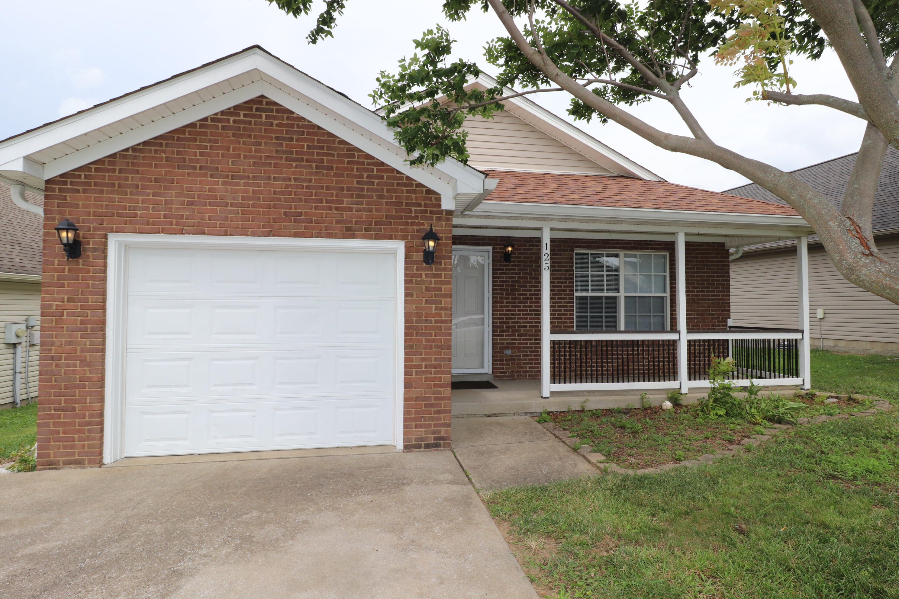125 Christopher Drive Property Photo 1