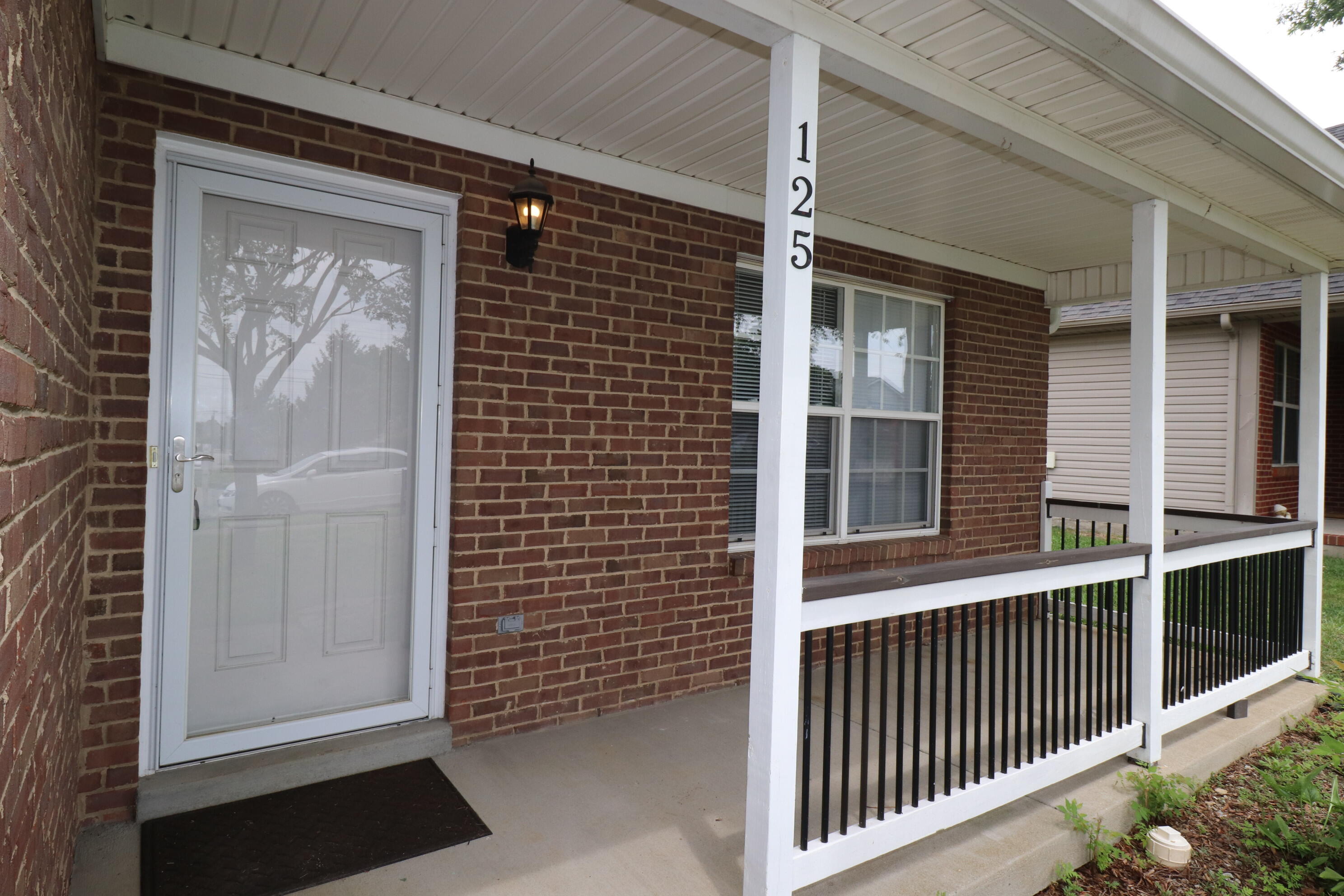 125 Christopher Drive Property Photo 3