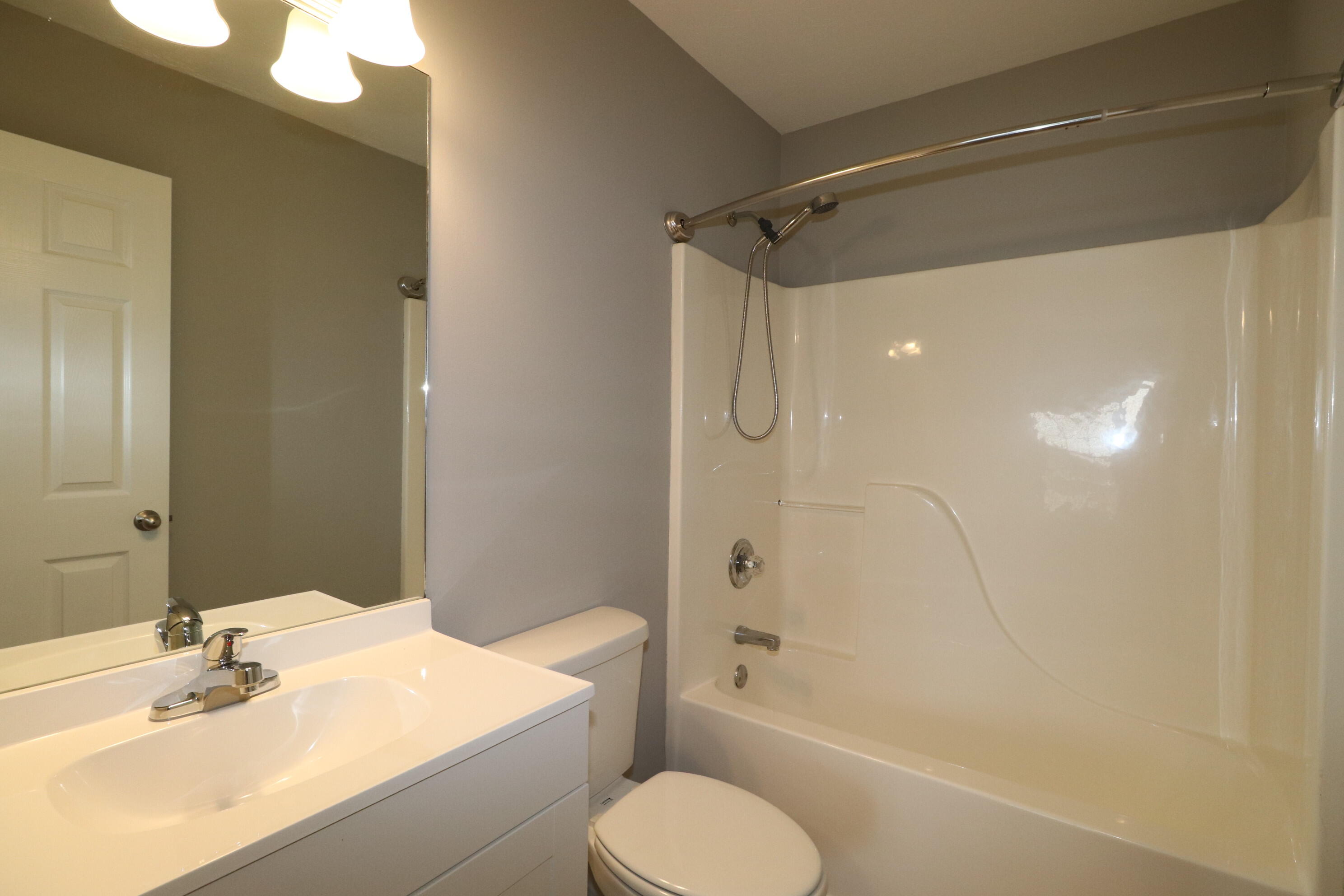 125 Christopher Drive Property Photo 6