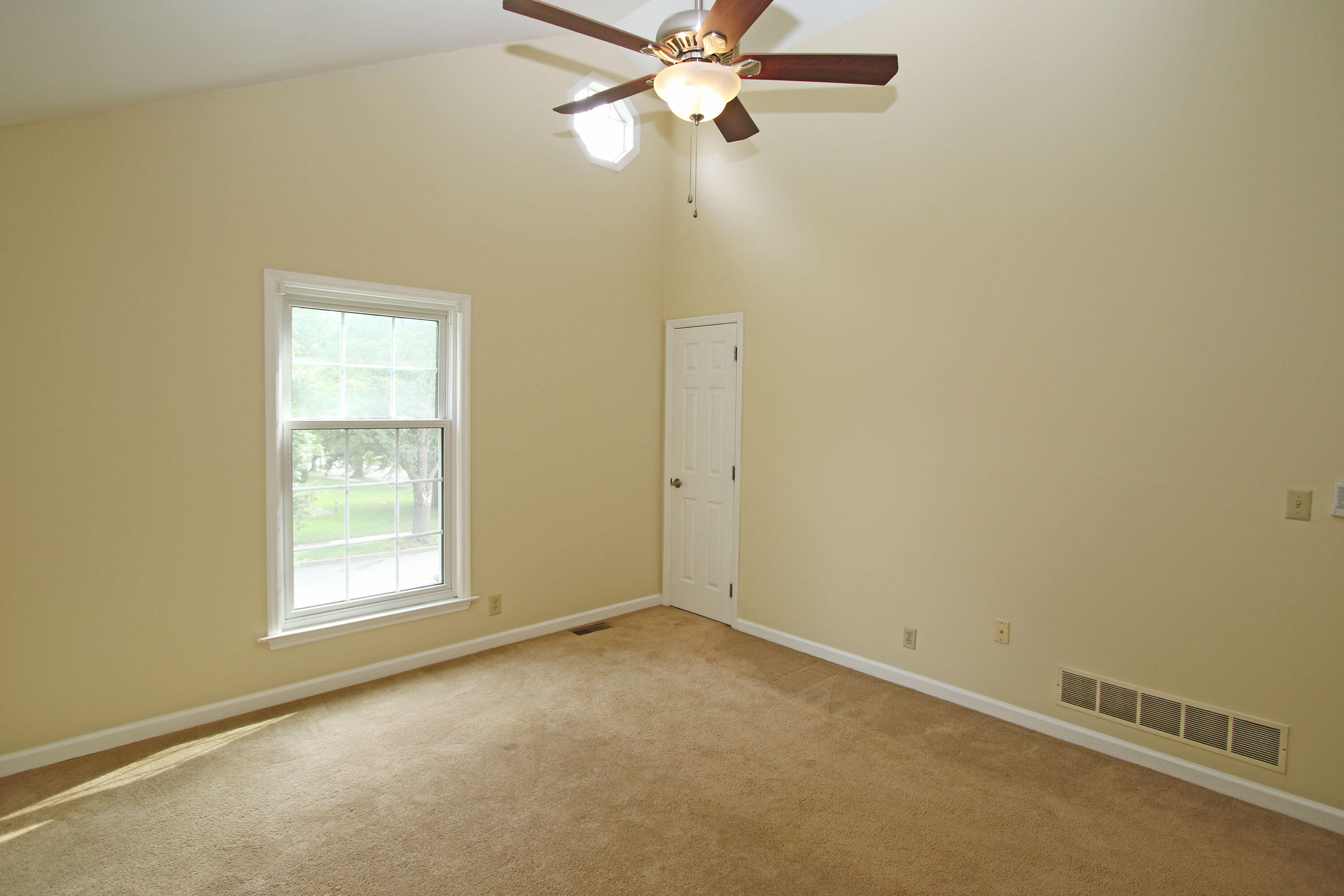 388 Cromwell Way Property Photo 16