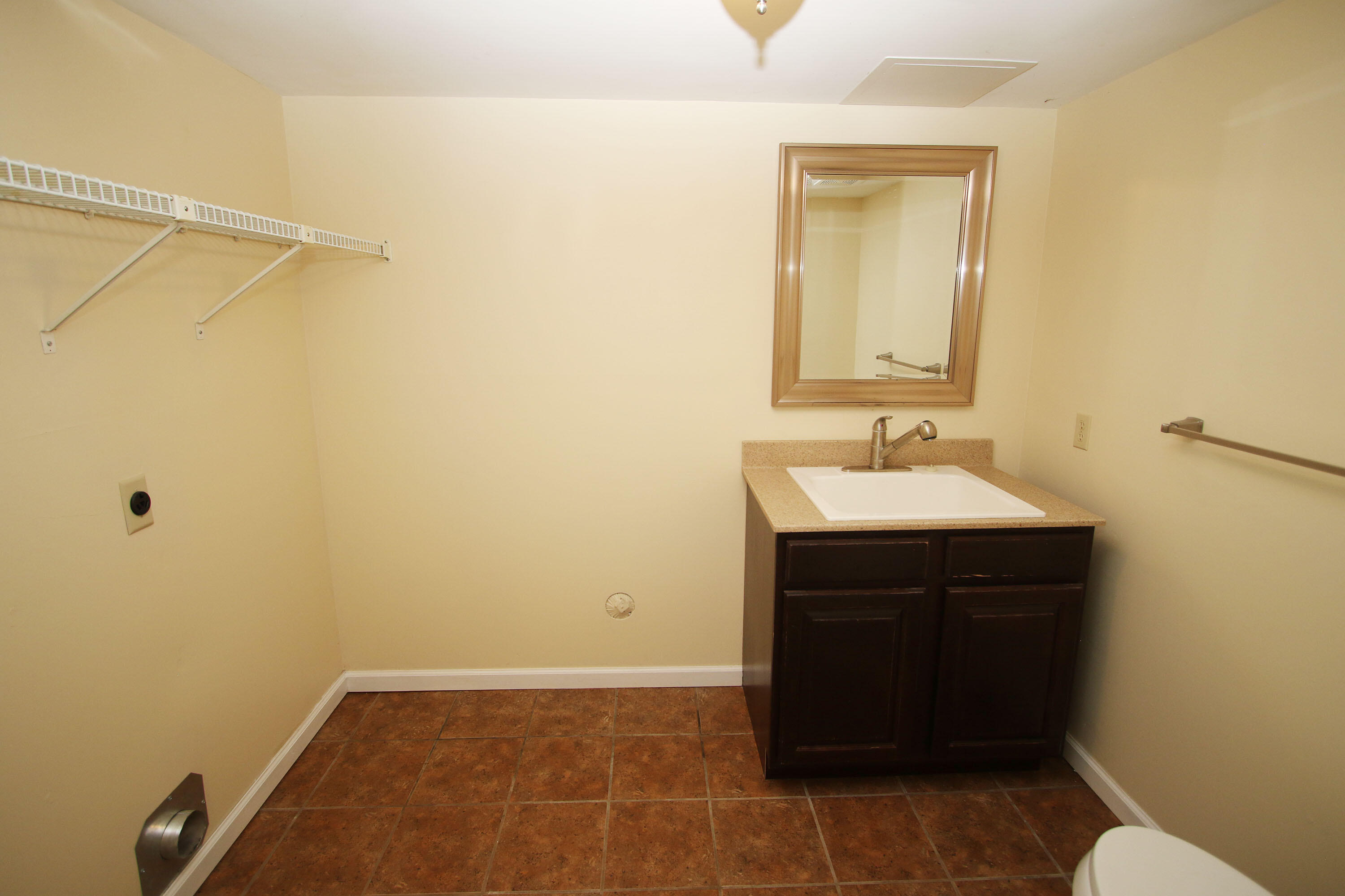 388 Cromwell Way Property Photo 29