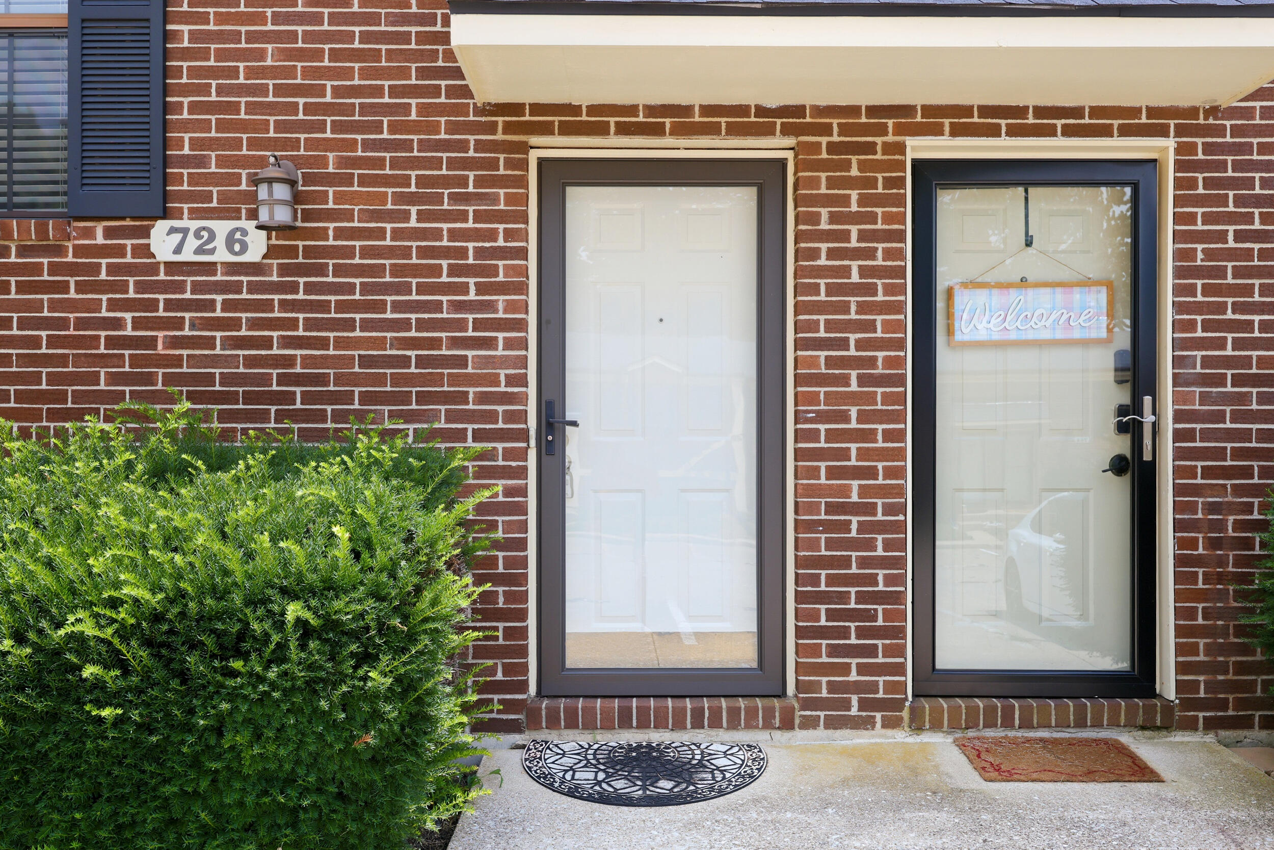 726 Spring Meadows Drive Property Photo 4