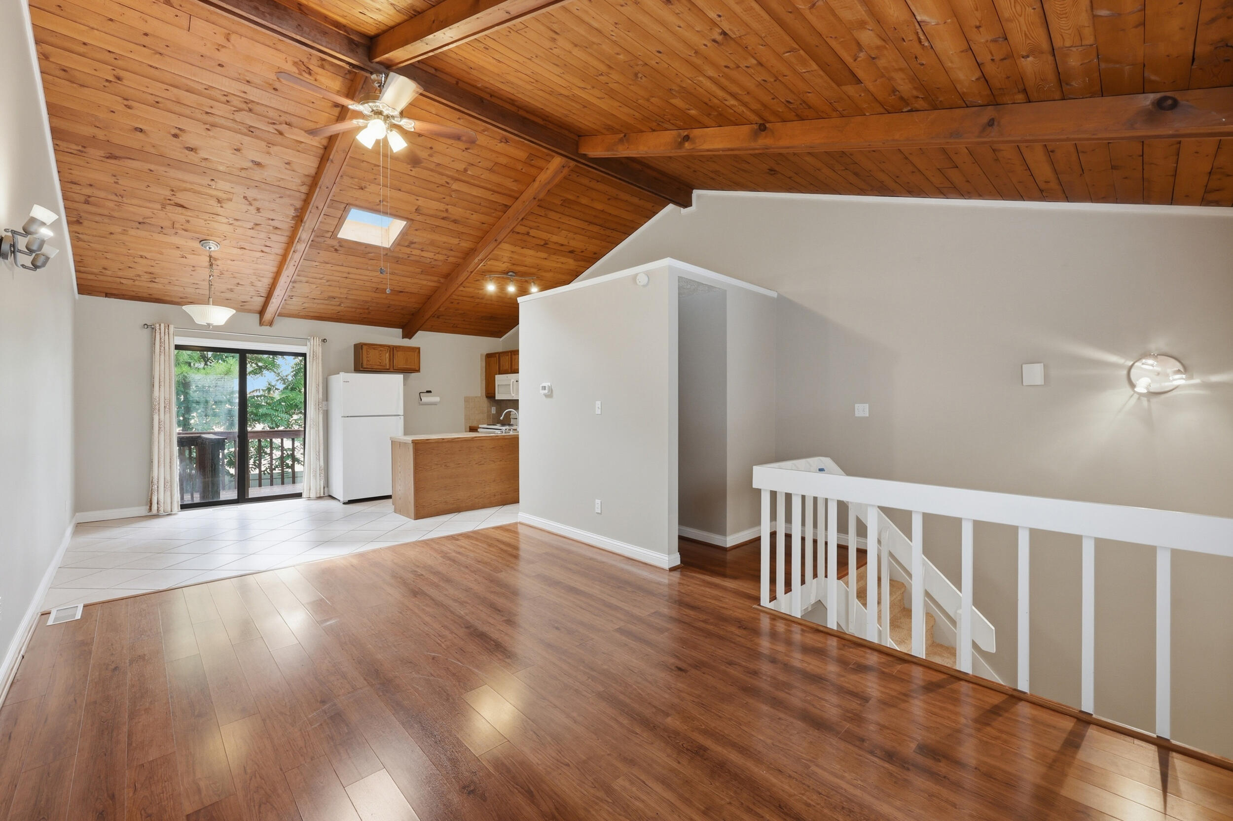 726 Spring Meadows Drive Property Photo 12