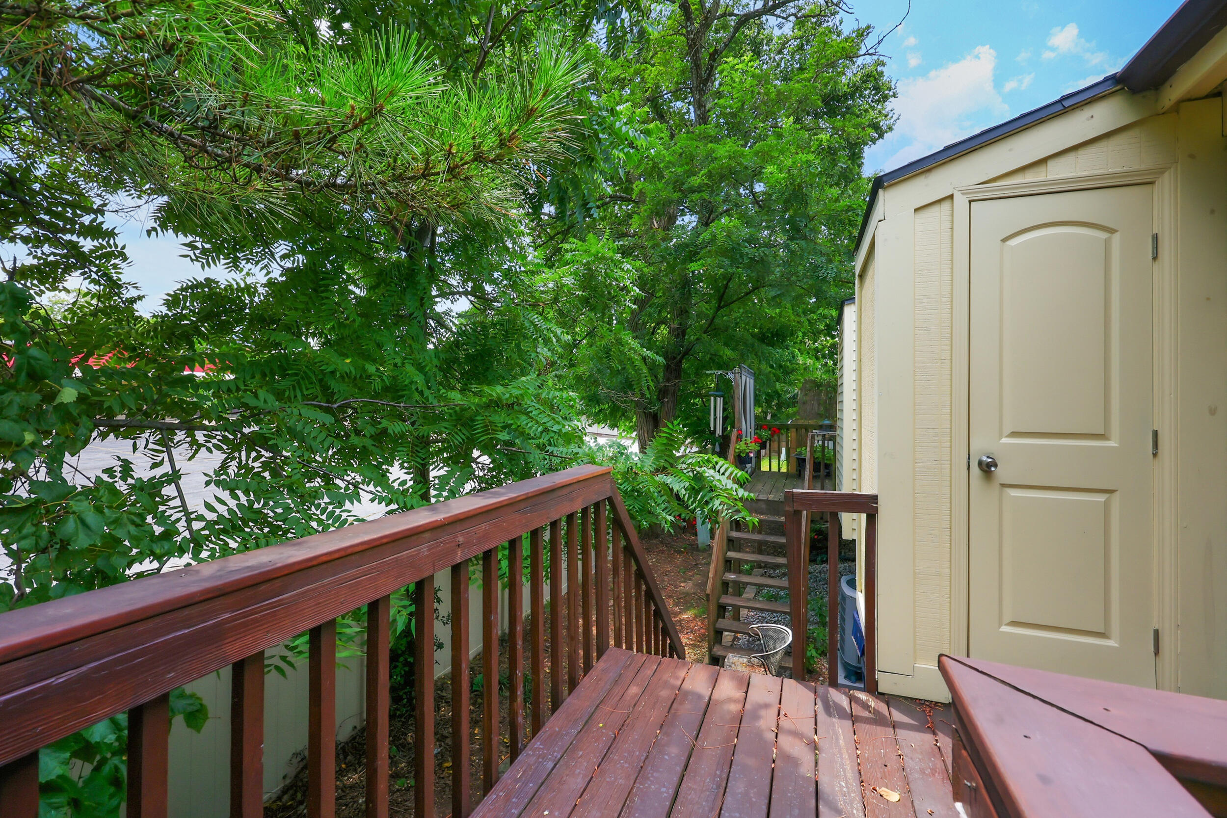 726 Spring Meadows Drive Property Photo 13