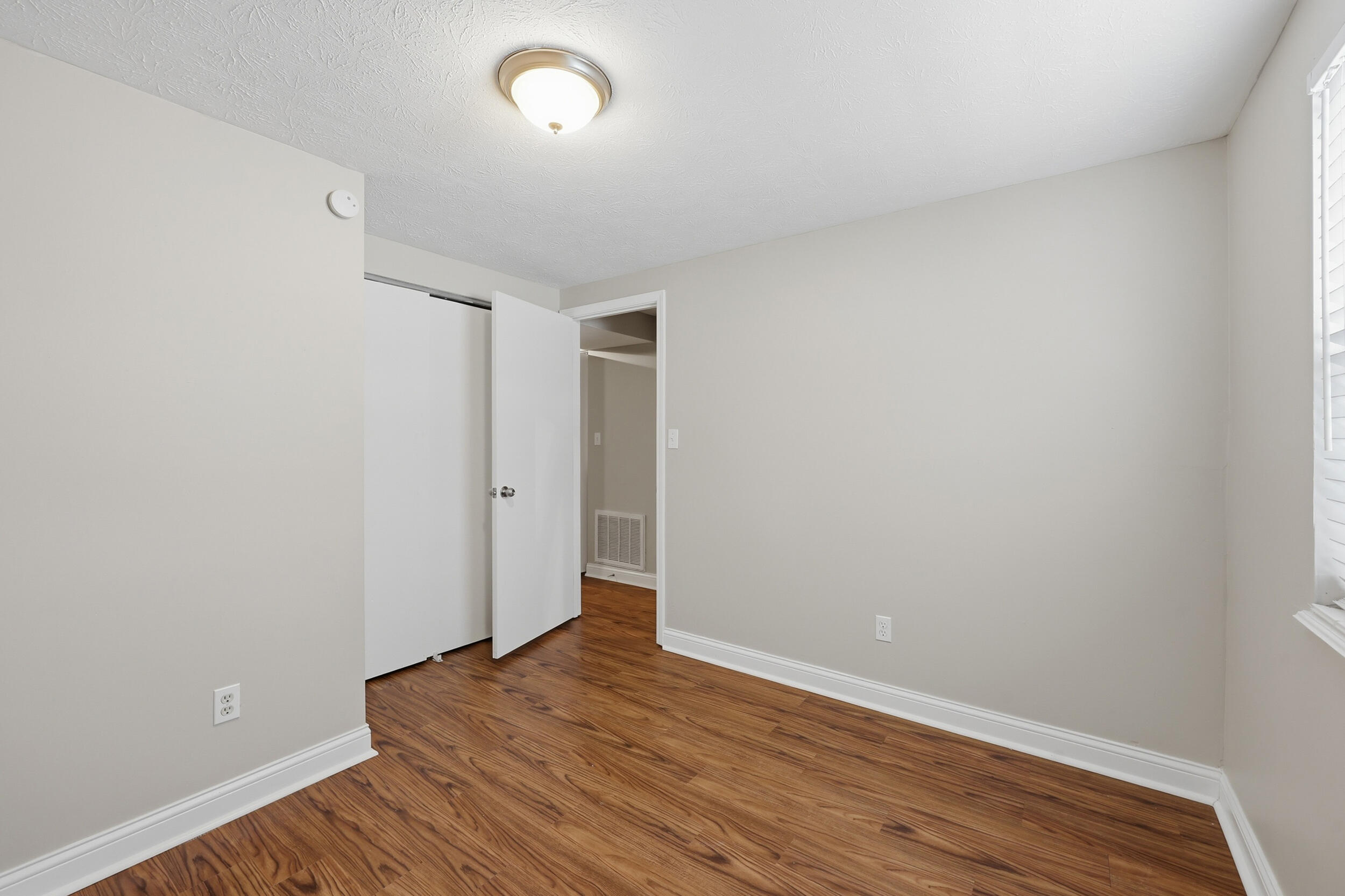 726 Spring Meadows Drive Property Photo 17