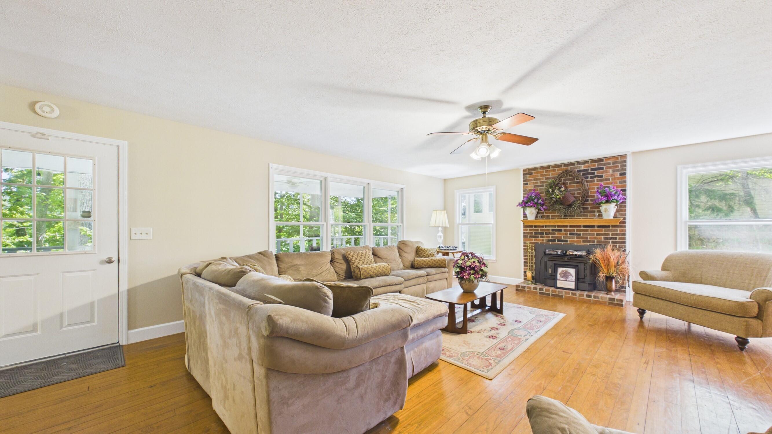 537 Algonquin Road Property Photo 12