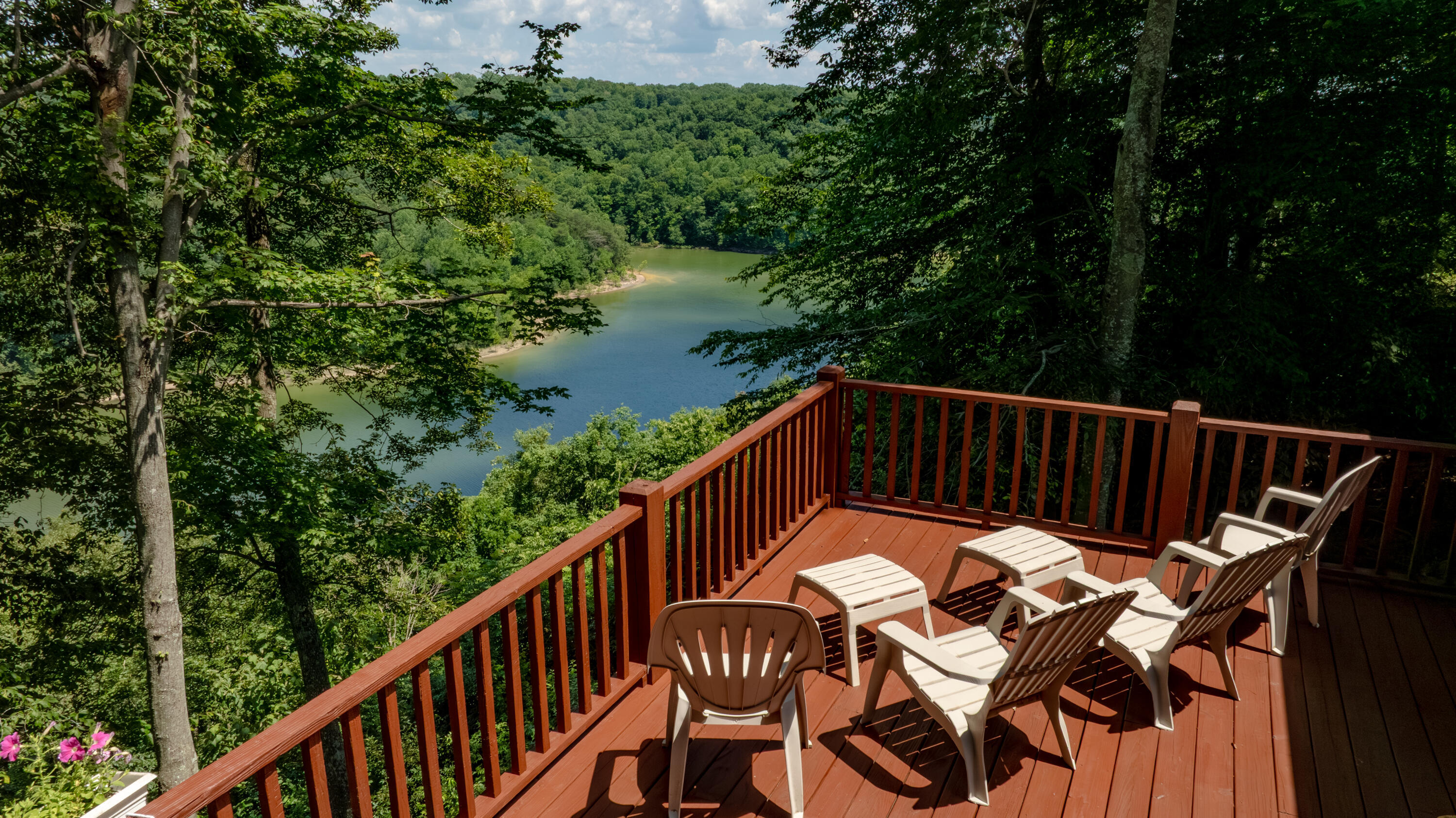 771 Cliffside Drive Property Photo 1