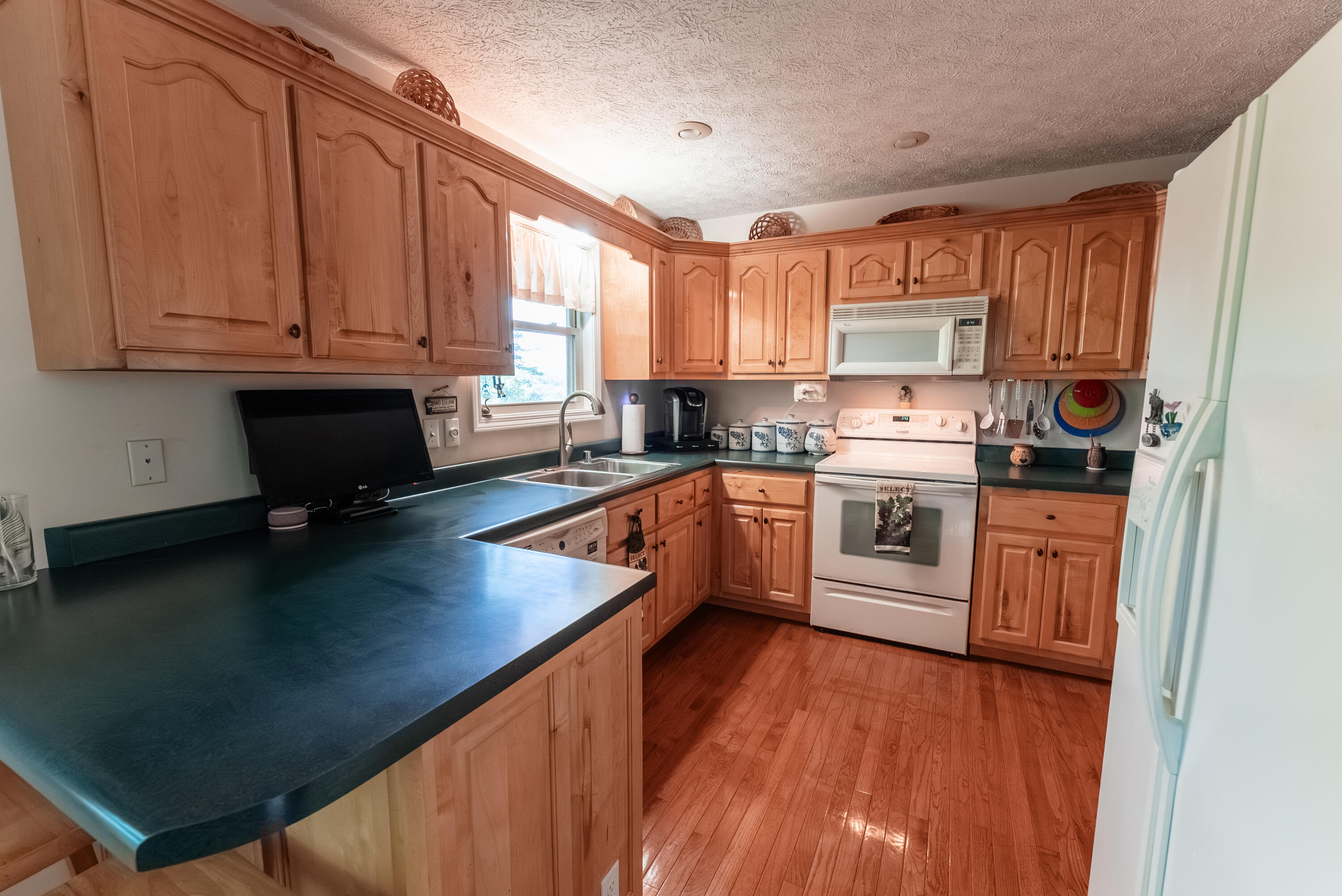 771 Cliffside Drive Property Photo 18