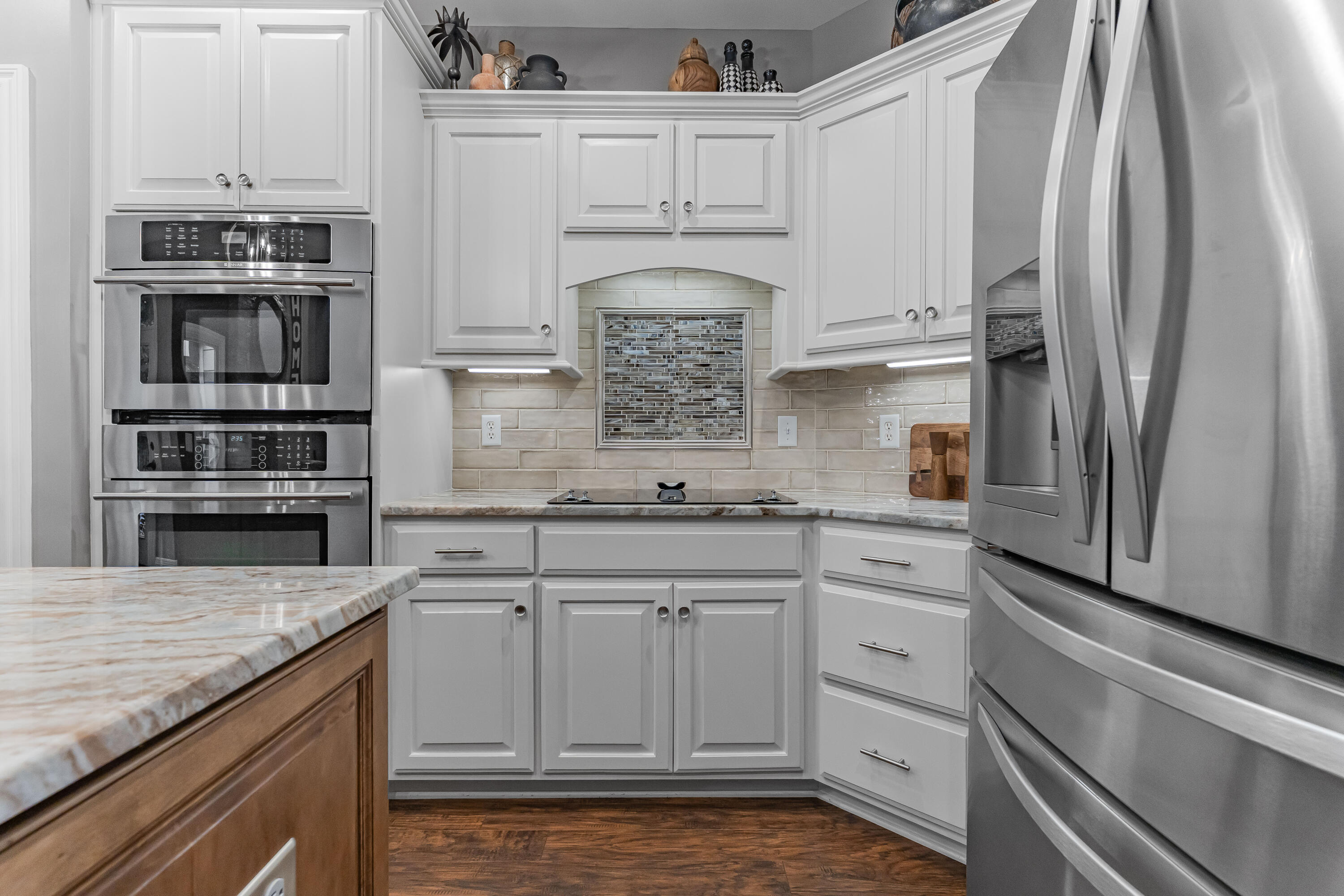 216 Avawam Drive Property Photo 14