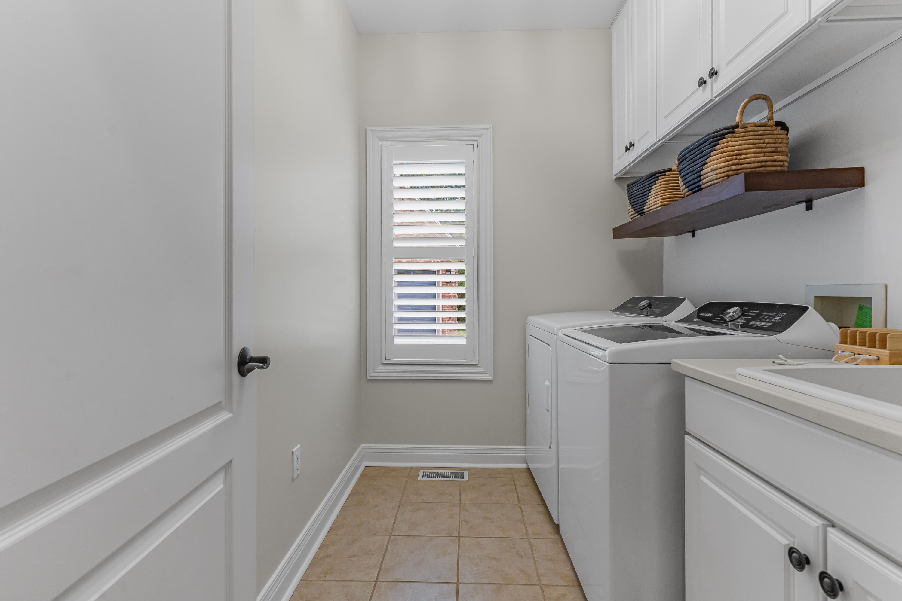 216 Avawam Drive Property Photo 35