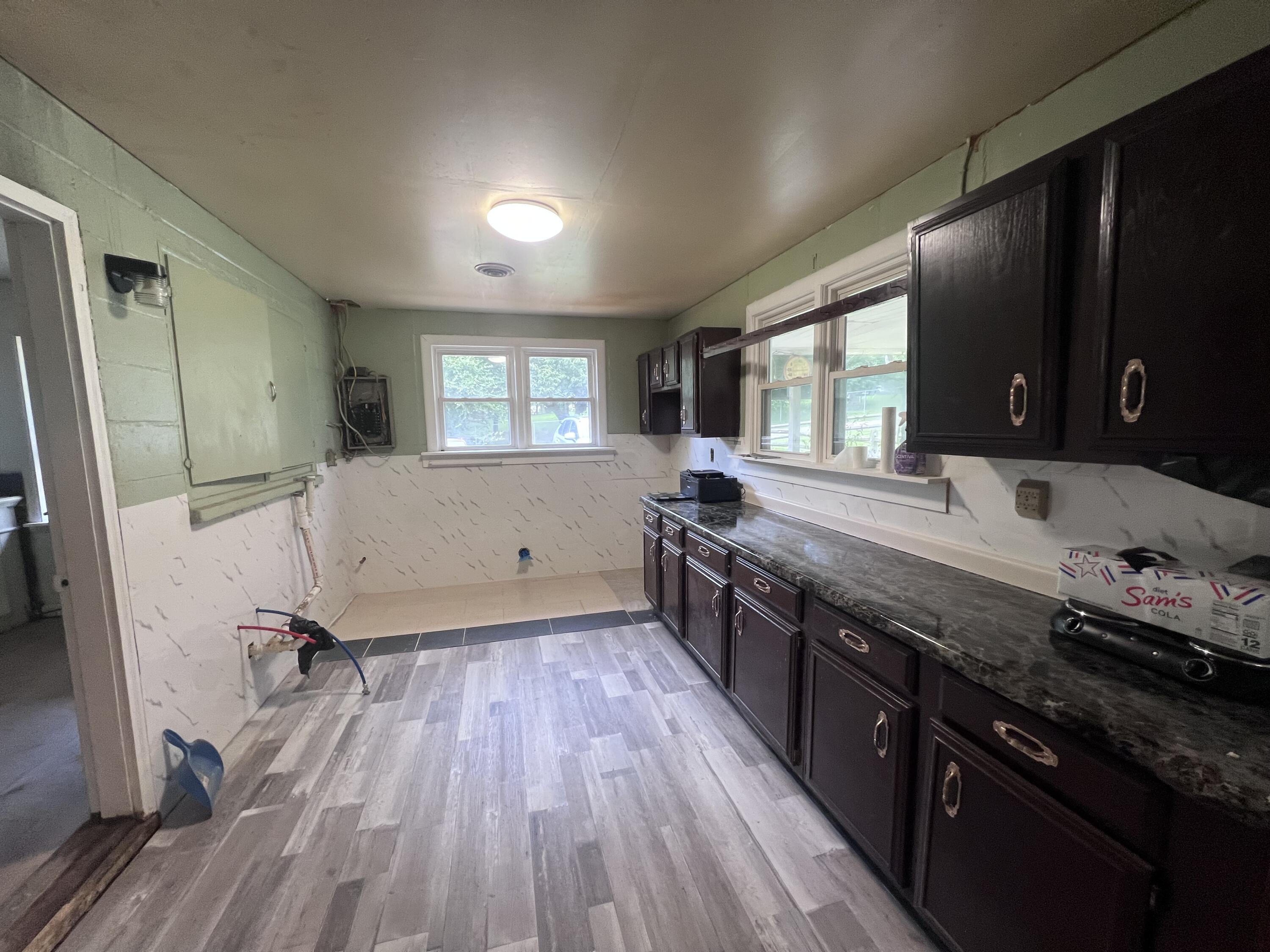 712 Balmoral Road Property Photo 6