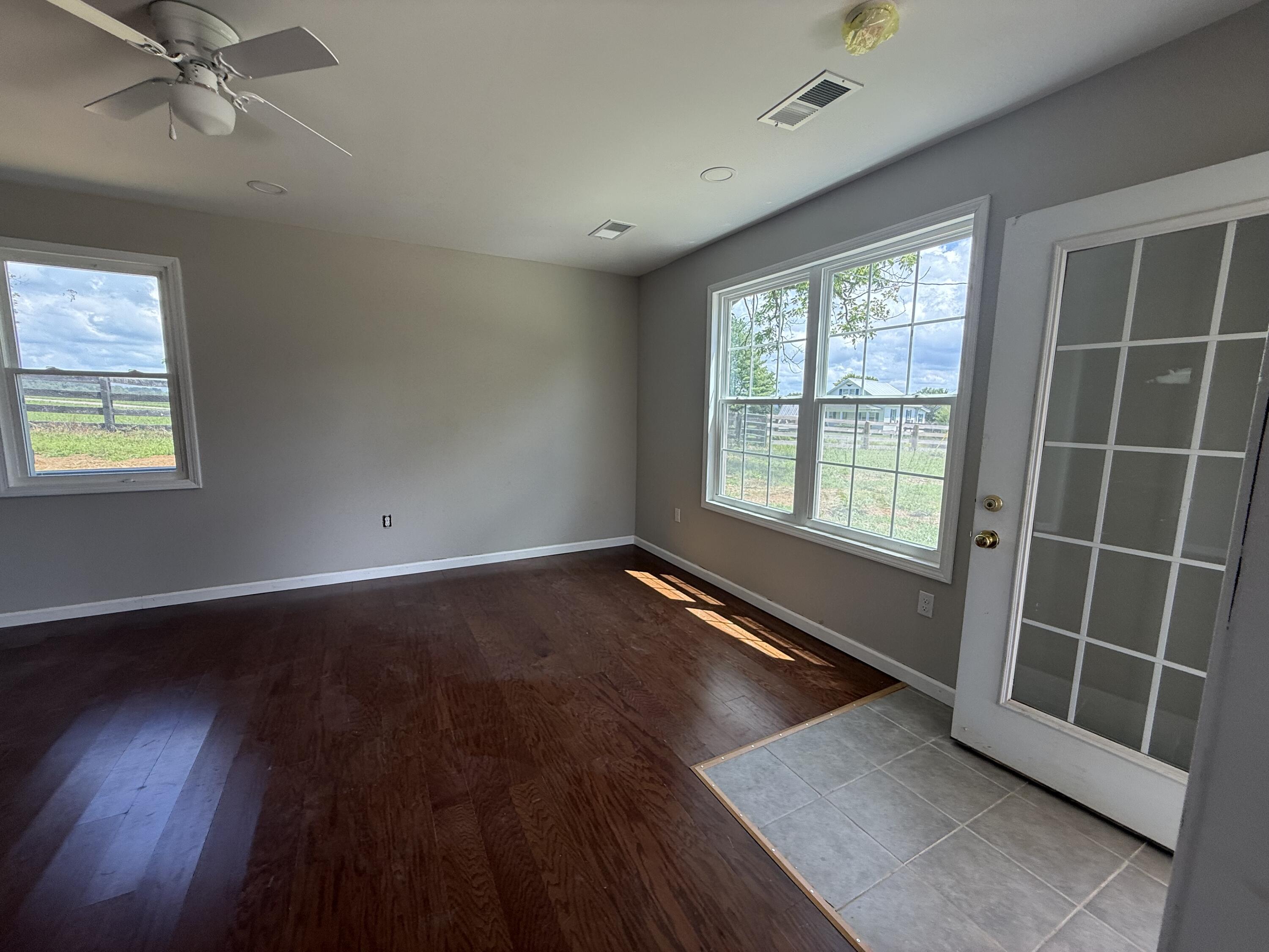 1505 White Road Property Photo 7