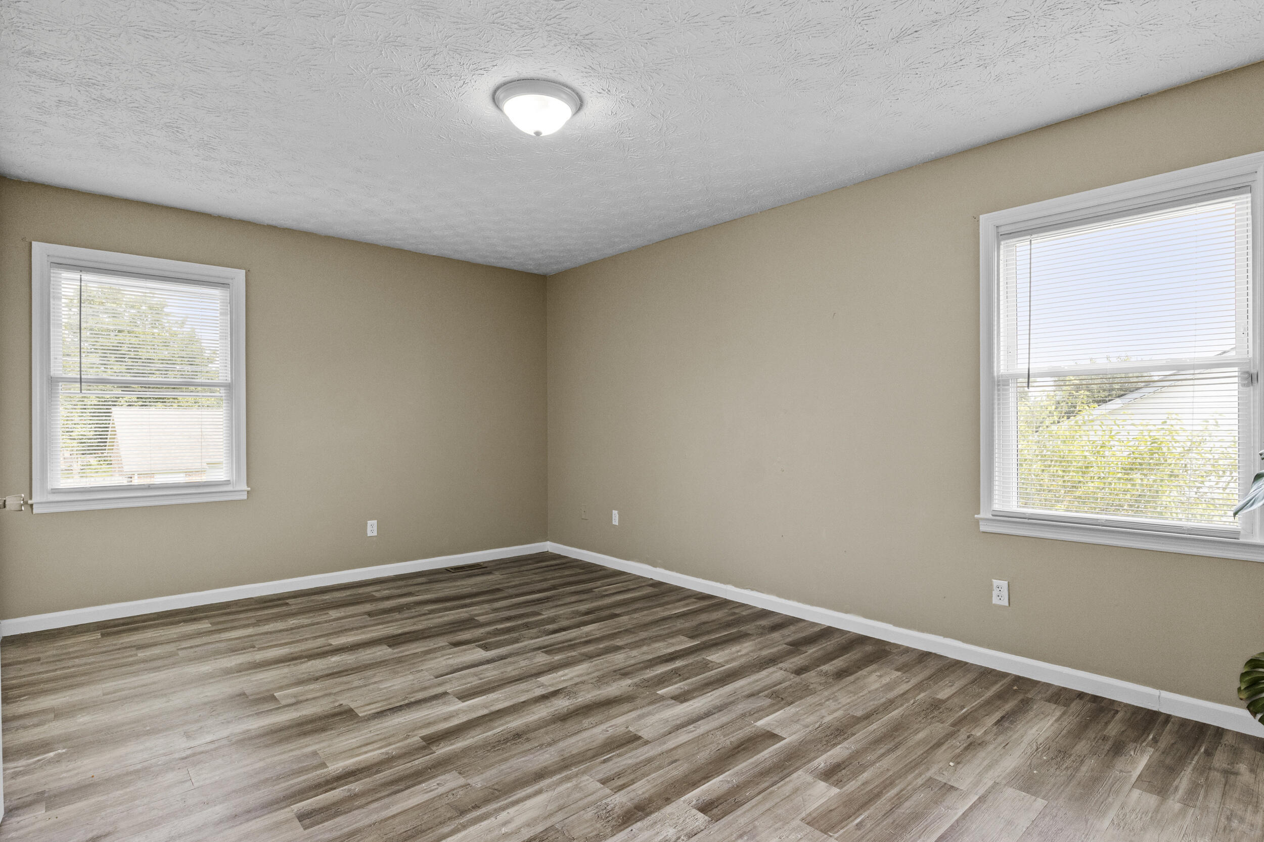 733 Lori Lane Property Photo 16