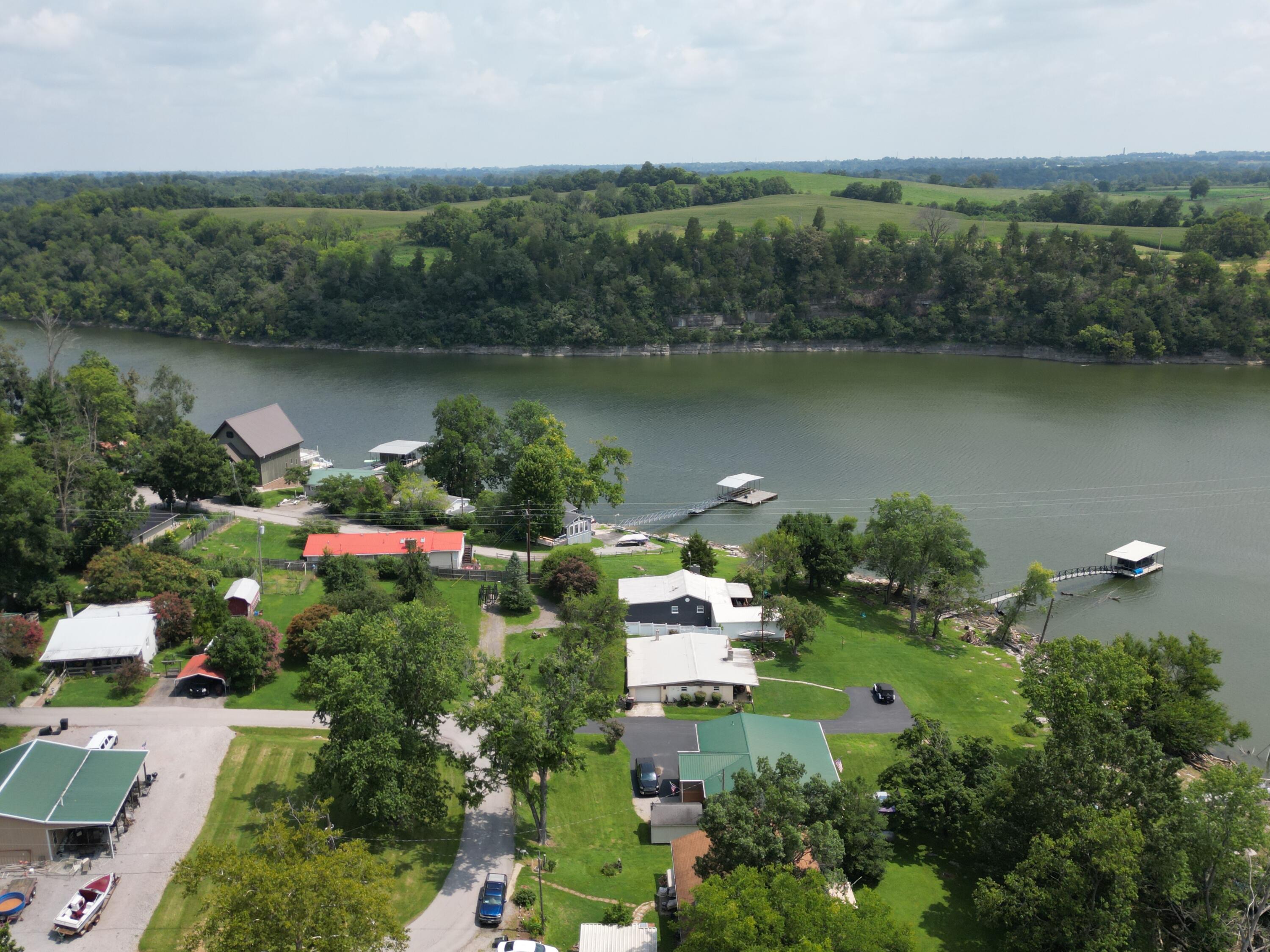 464 Sunrise Property Photo 23