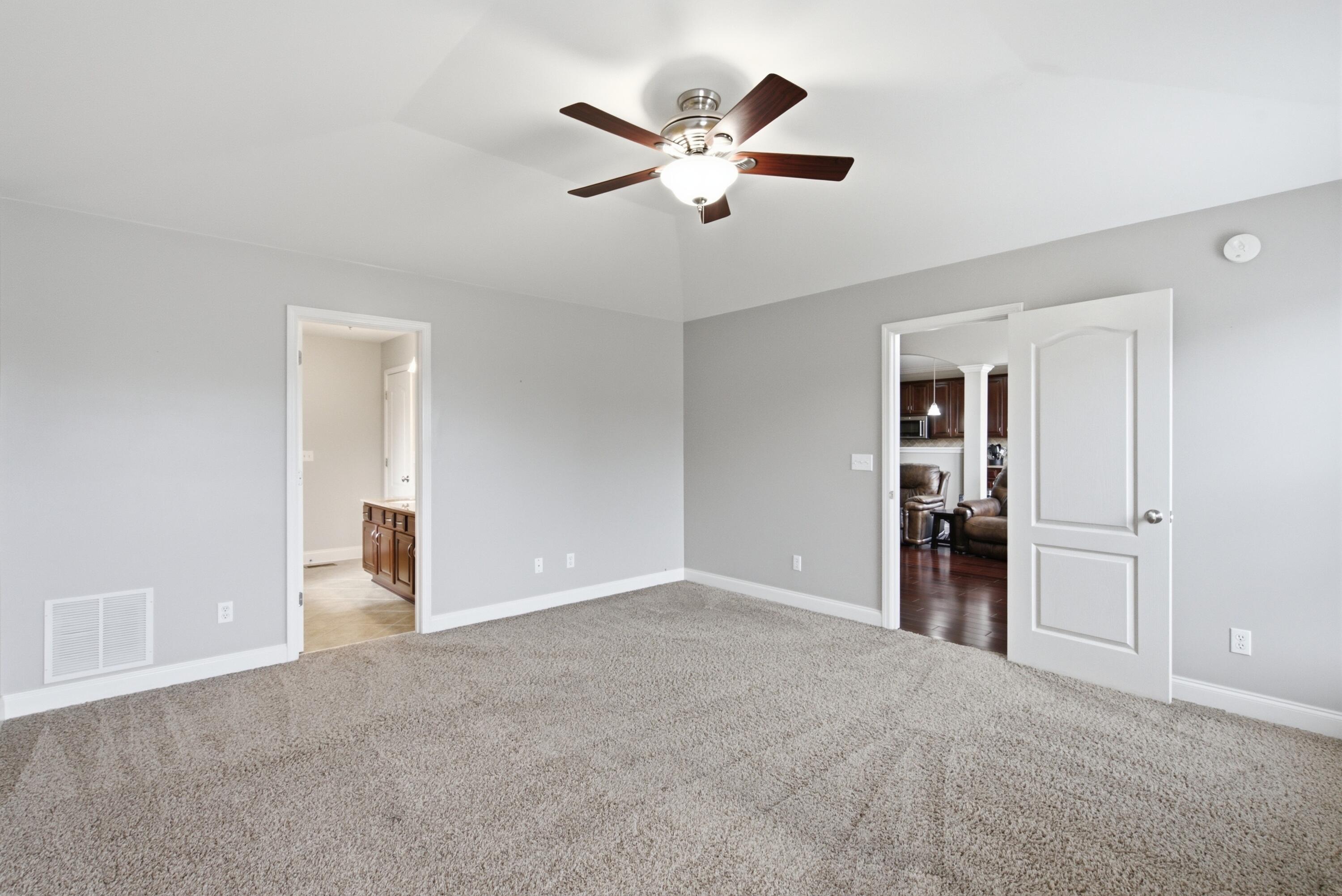 2973 Constantine Avenue Property Photo 26