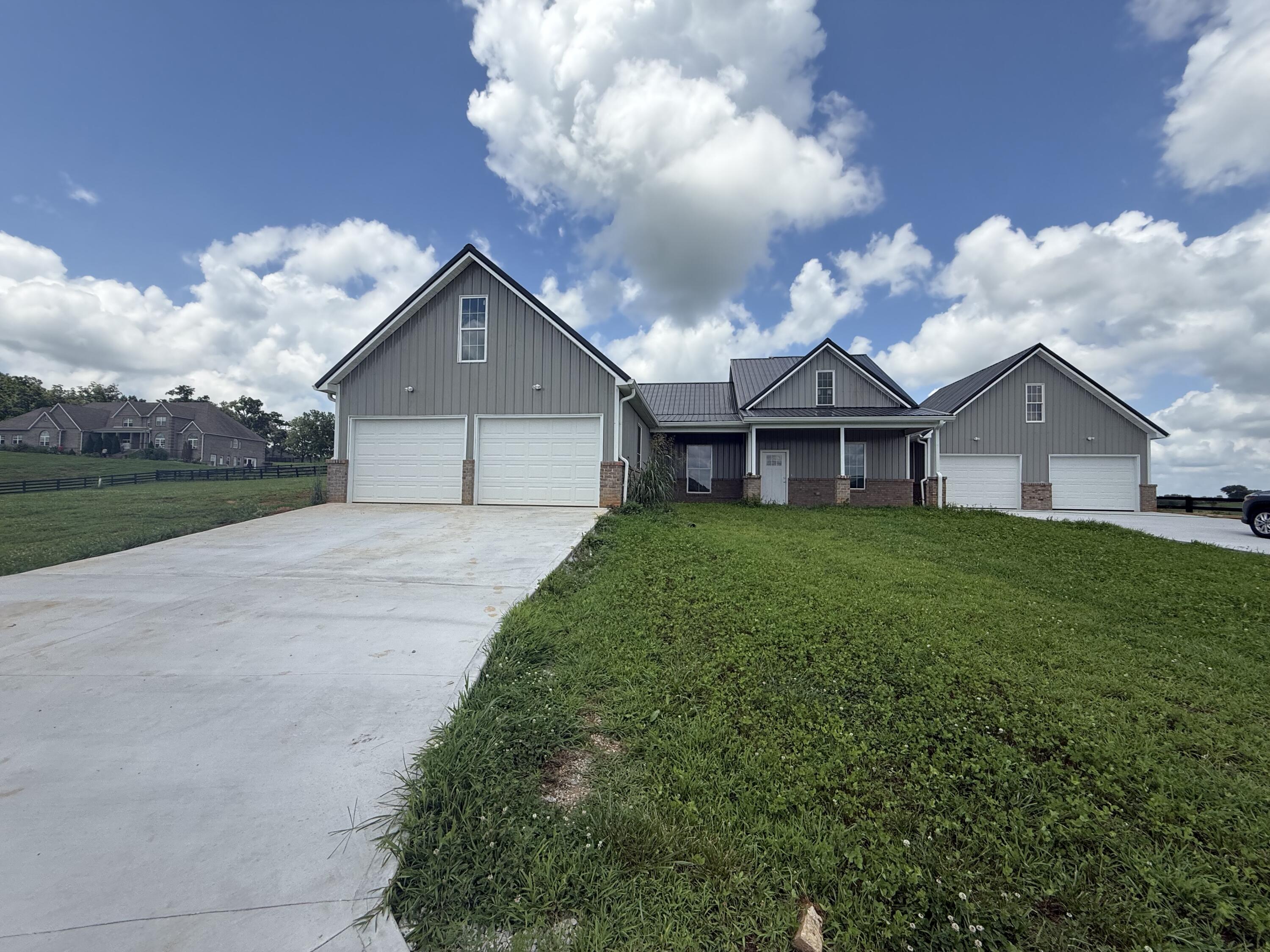 1615 White Road Property Photo 1