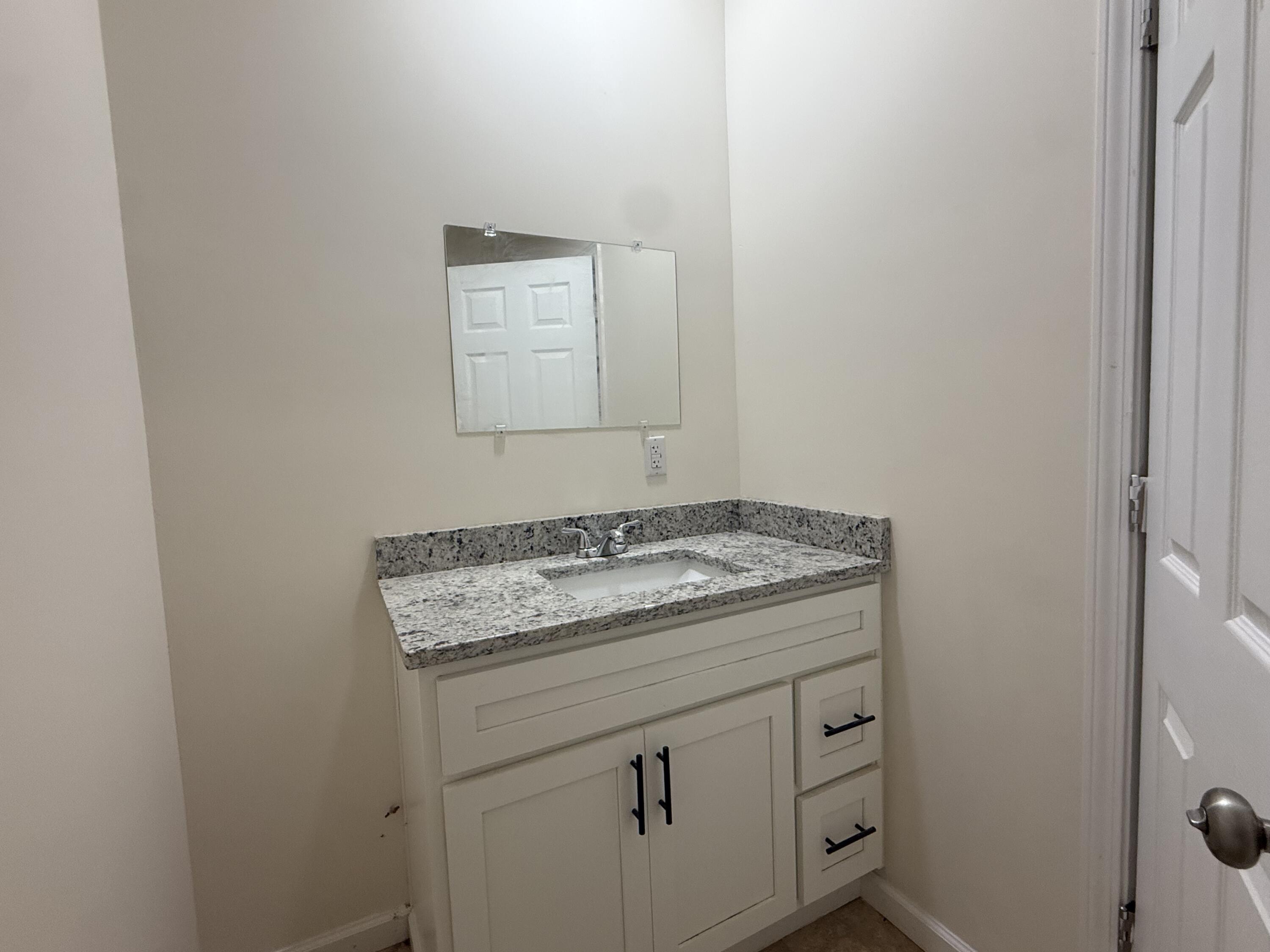 1615 White Road Property Photo 19