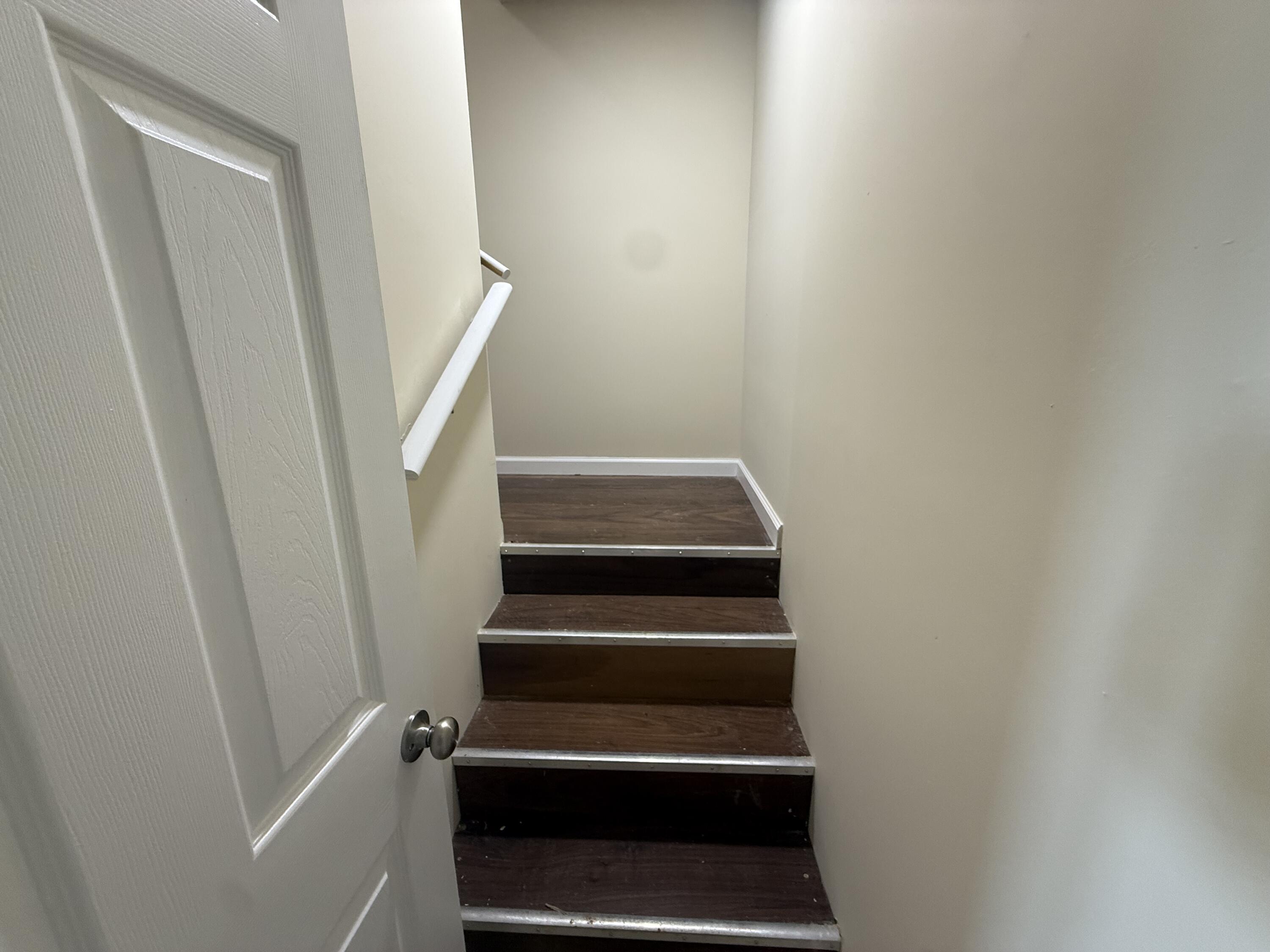 1615 White Road Property Photo 23