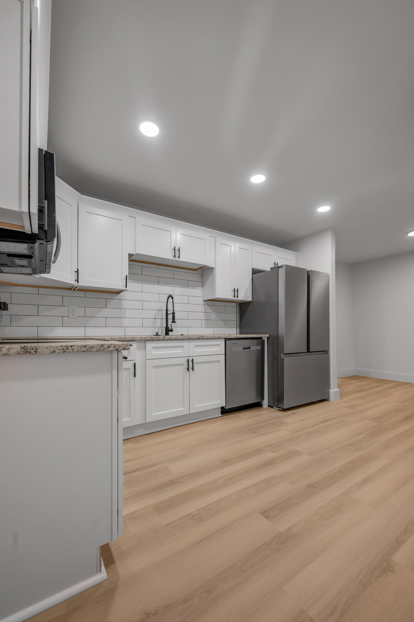 2434 Seine Road Property Photo 15