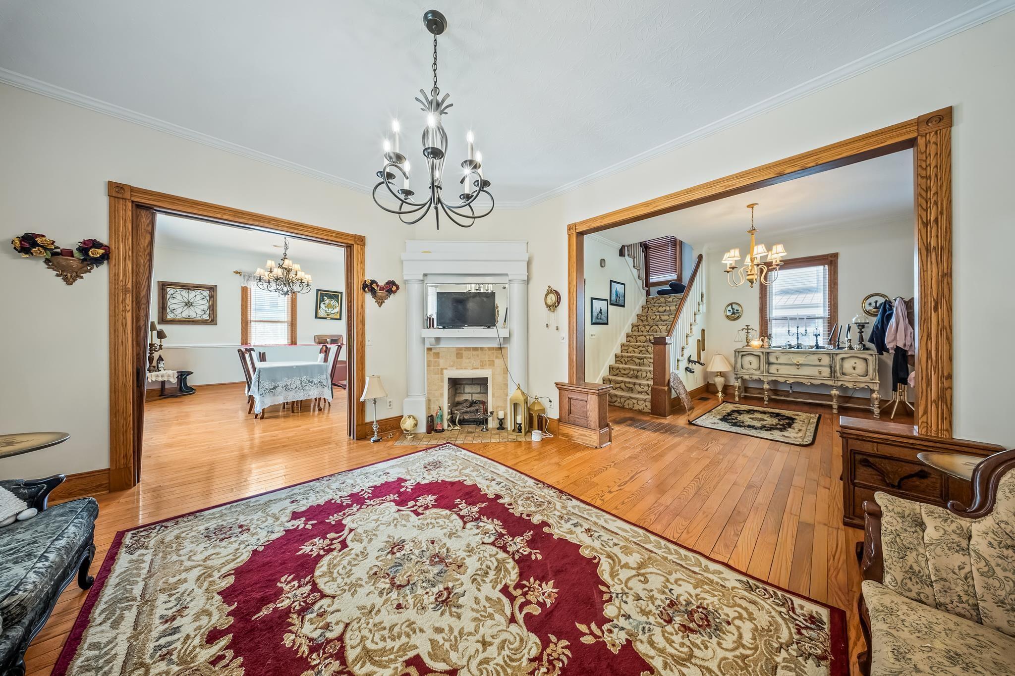 201 Riverside Drive Property Photo 9