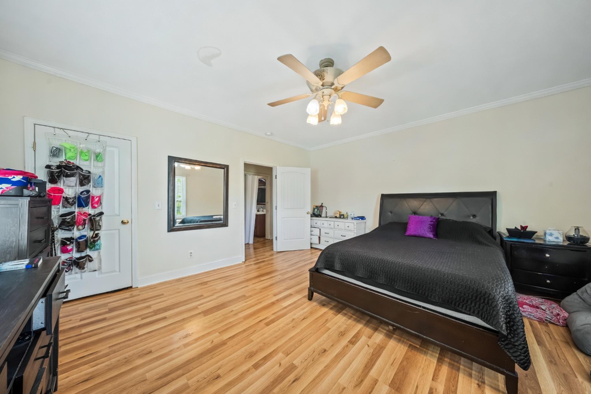 201 Riverside Drive Property Photo 16