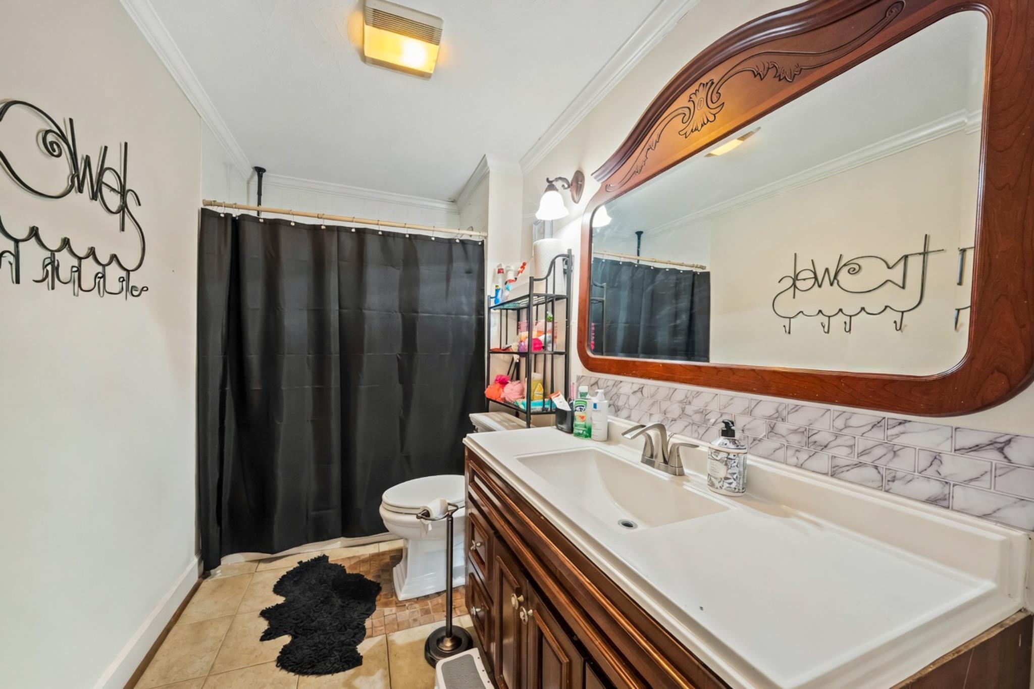 201 Riverside Drive Property Photo 18