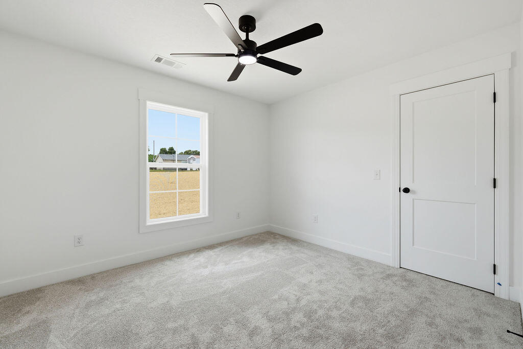 389 Washington Drive Property Photo 21