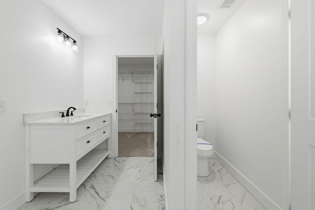 389 Washington Drive Property Photo 25
