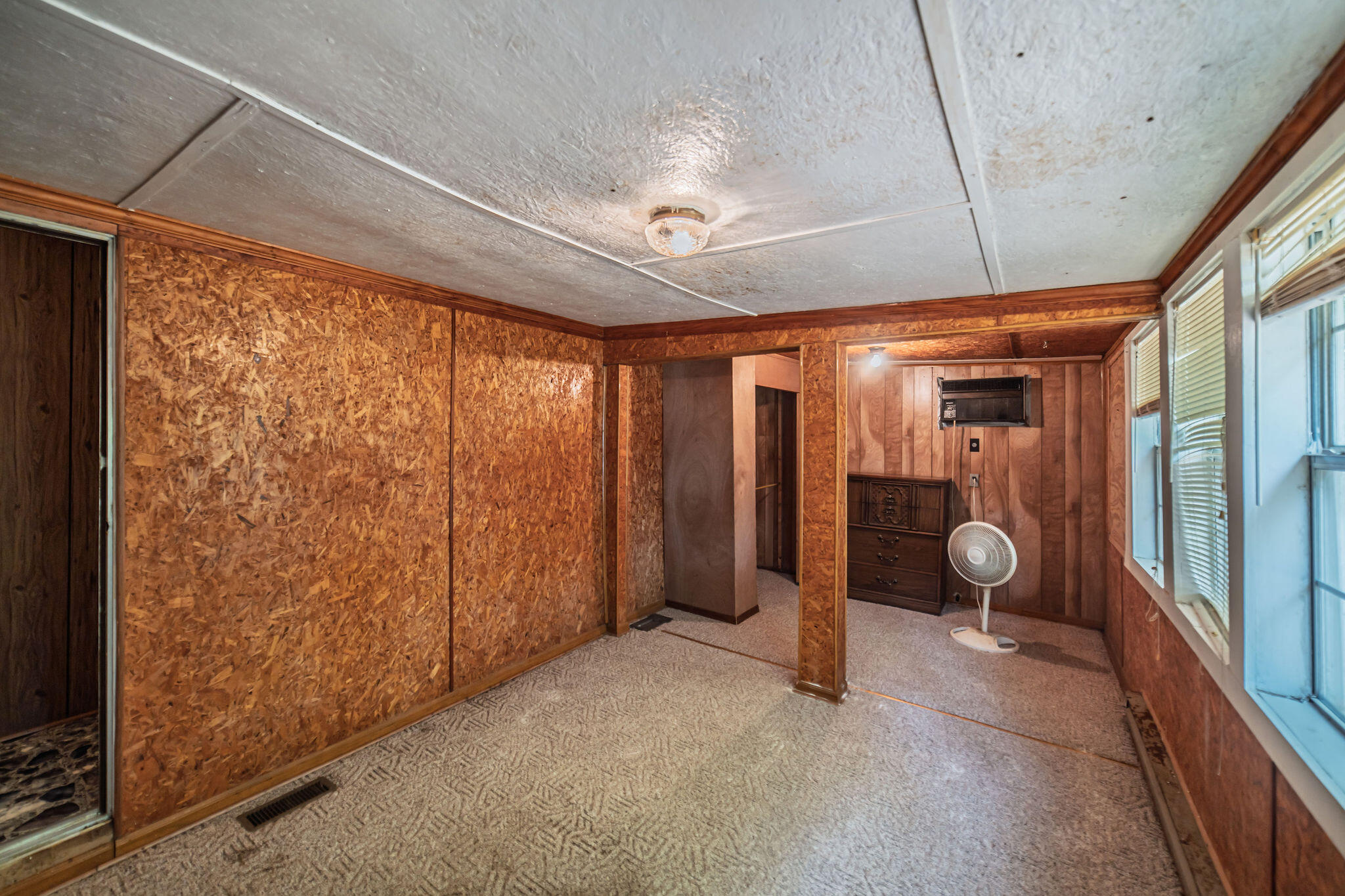 687 Reed Road Property Photo 14