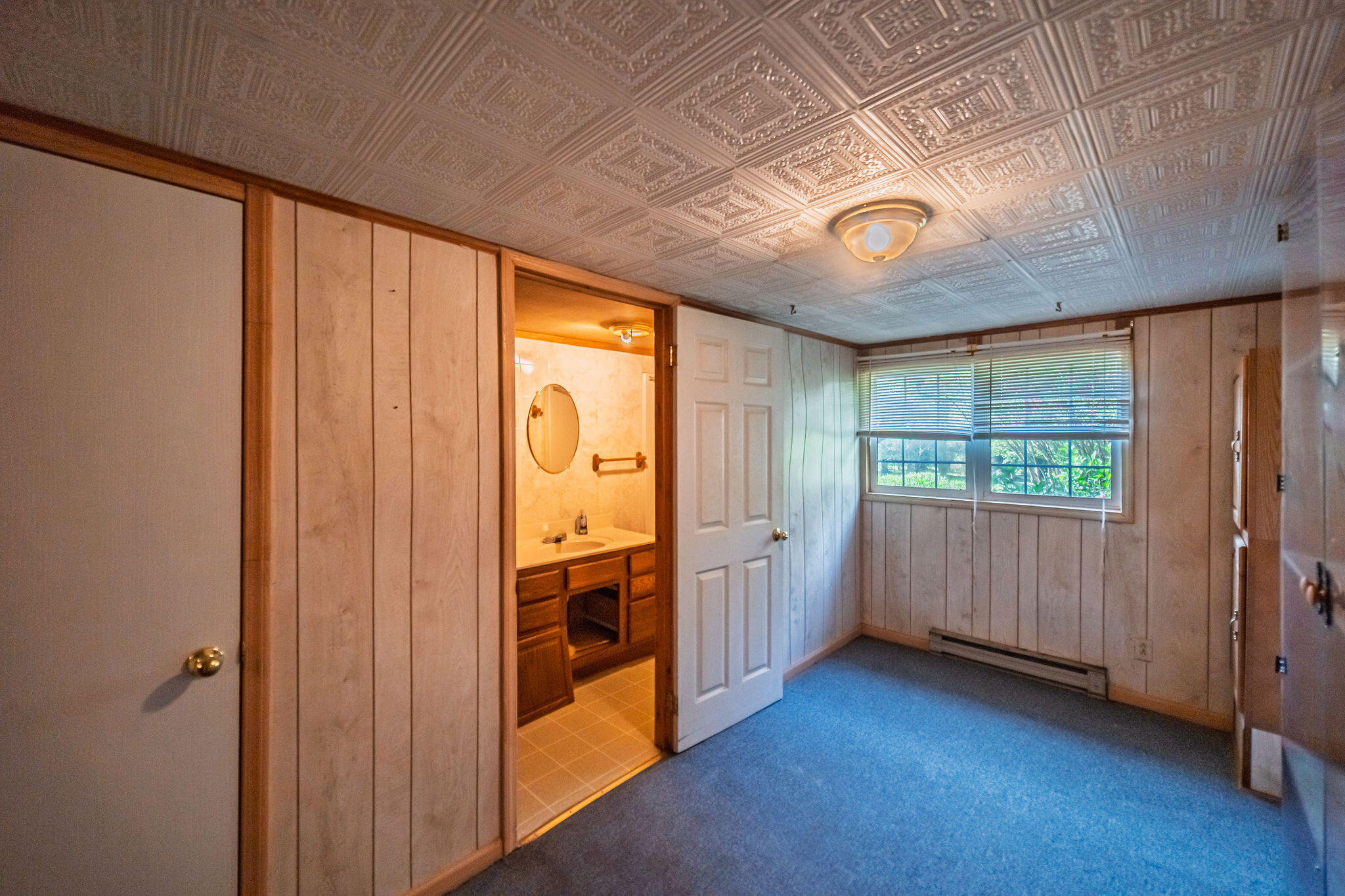 687 Reed Road Property Photo 18