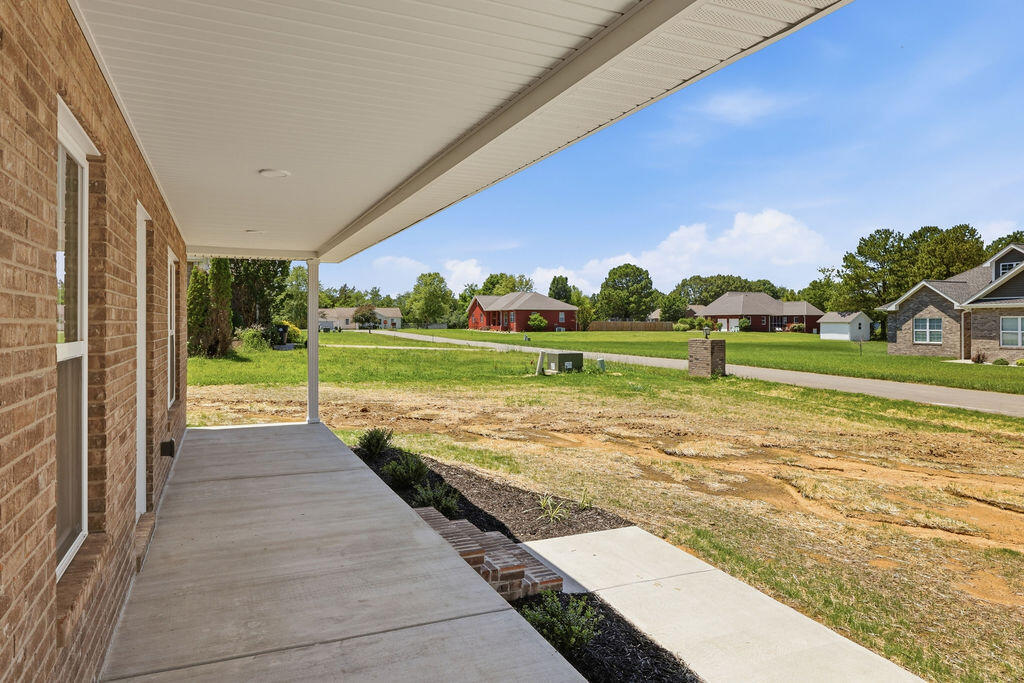 84 Drew Drive Property Photo 4