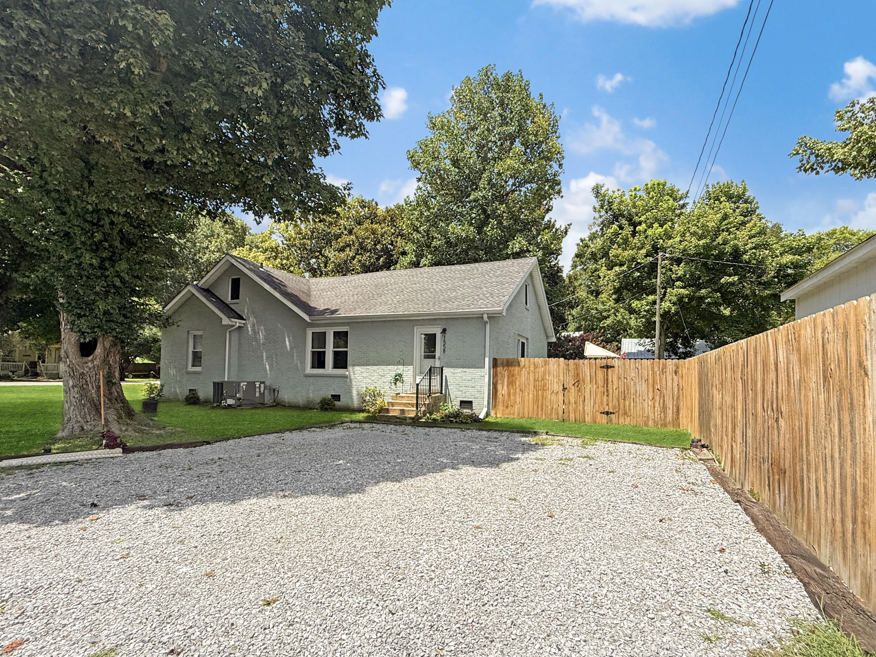 1558 Almo Road Property Photo 30