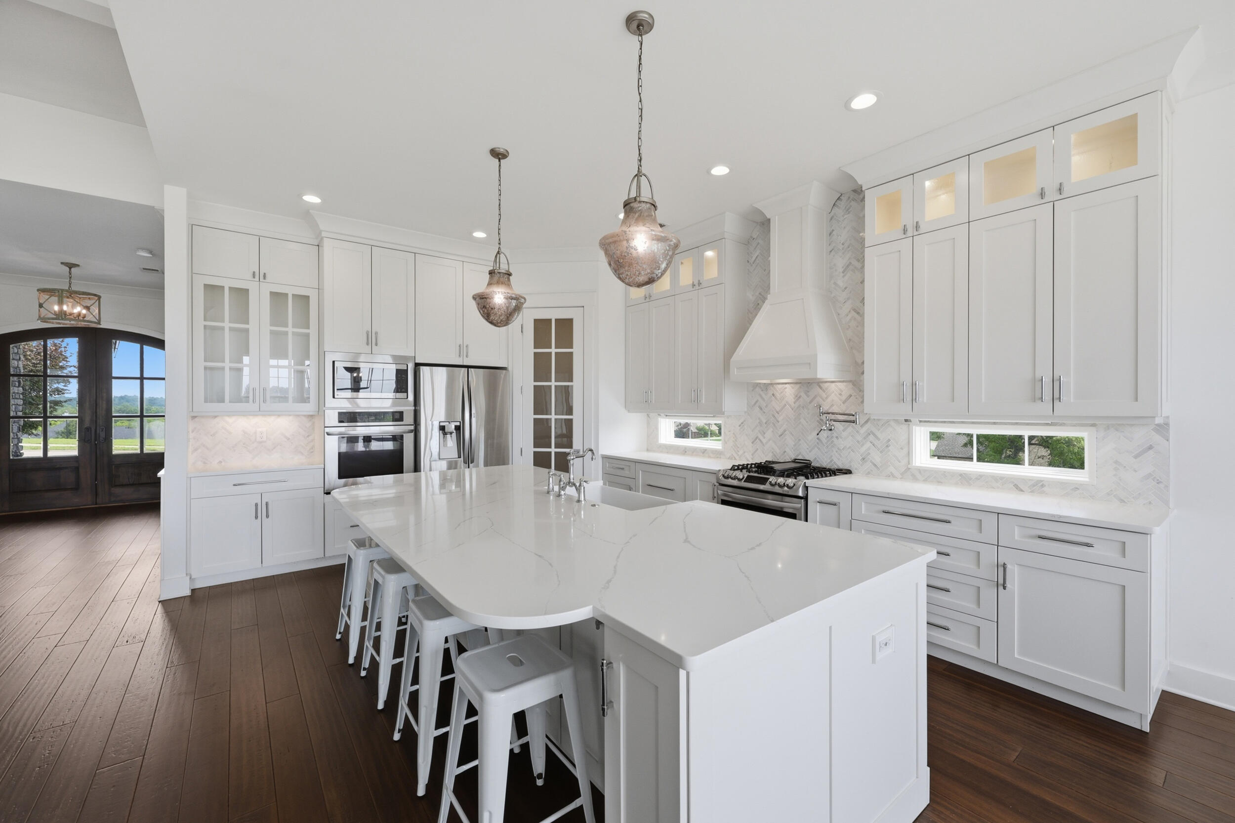 300 Prestwick Circle Property Photo 16